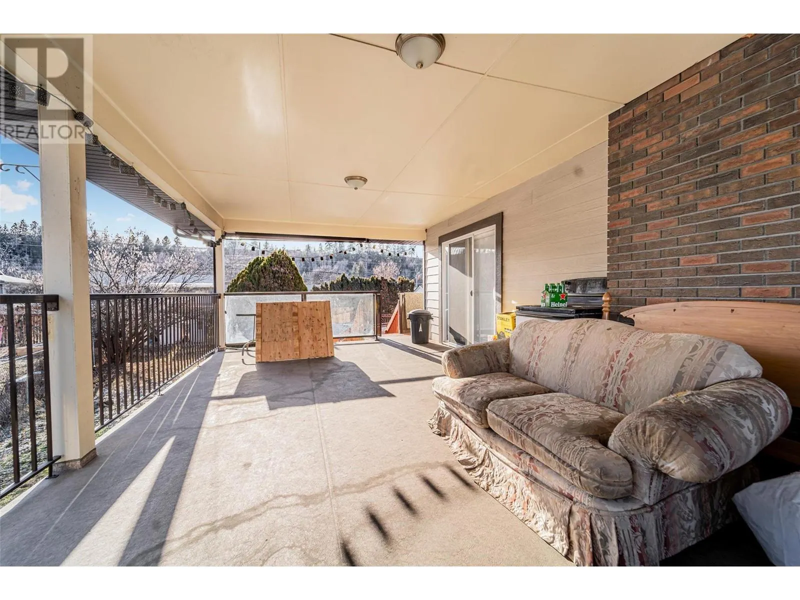 1255 Thompson Road