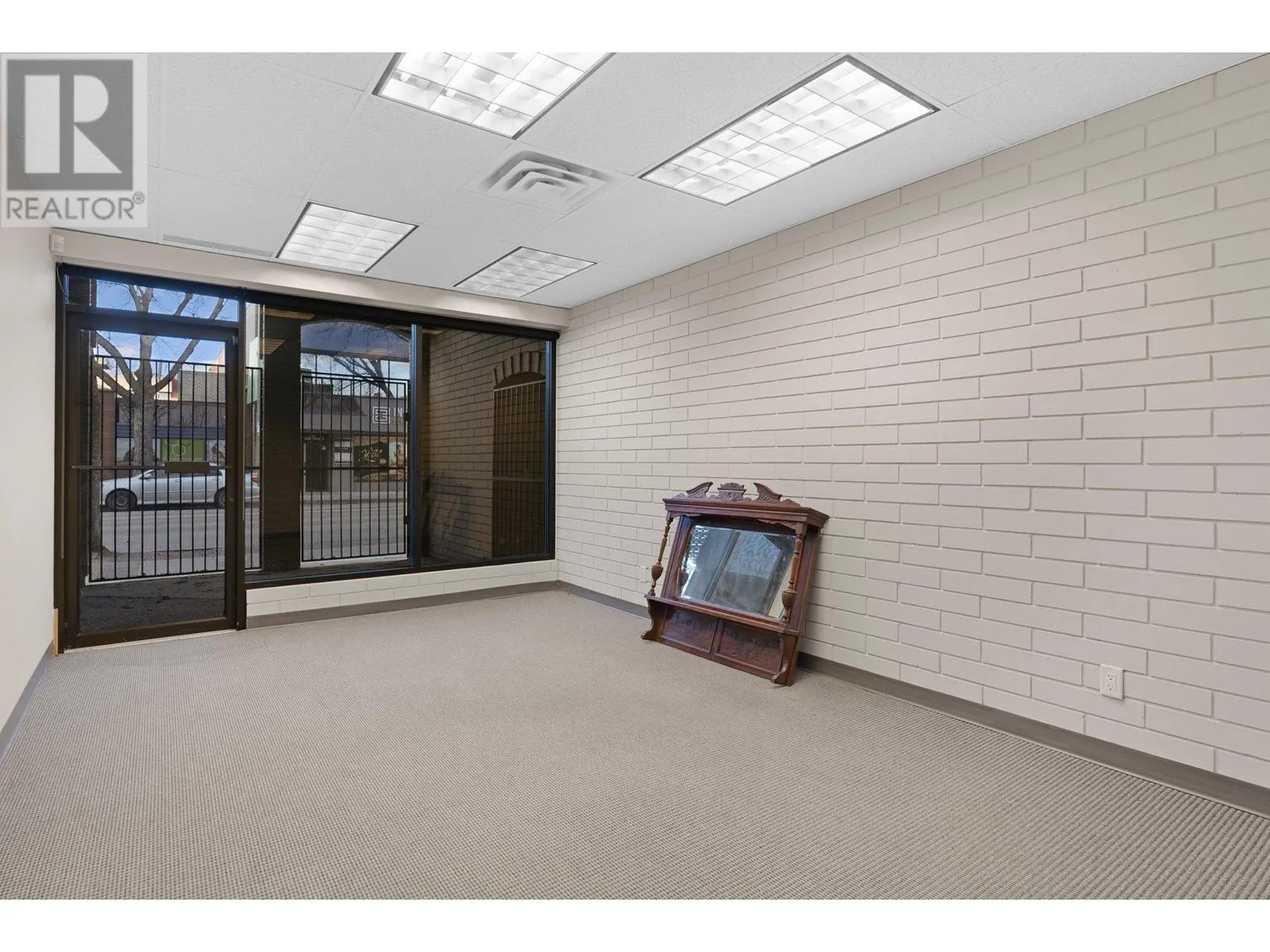 1461 St Paul Street Unit# 100/200