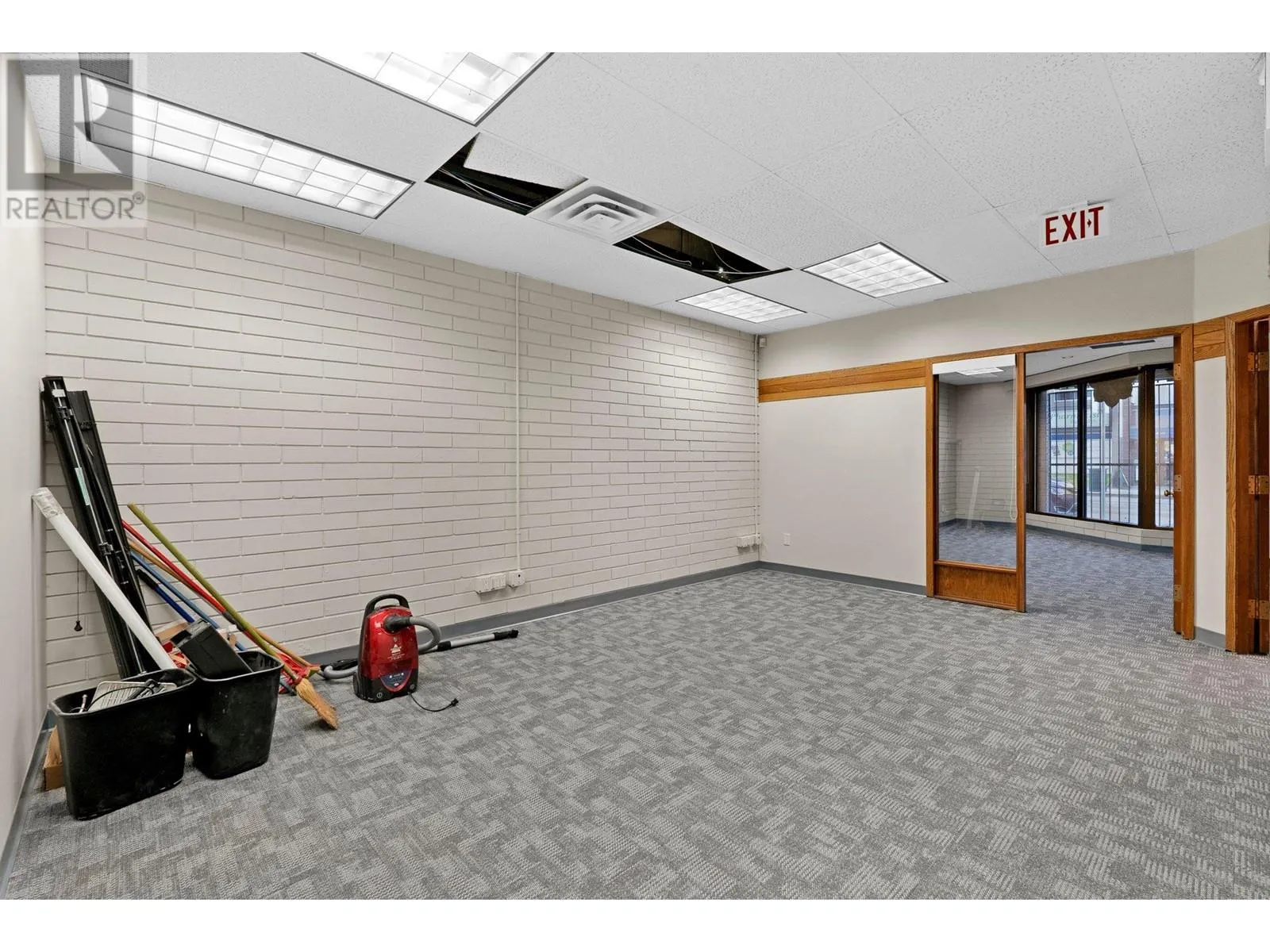 1461 St Paul Street Unit# 100/200