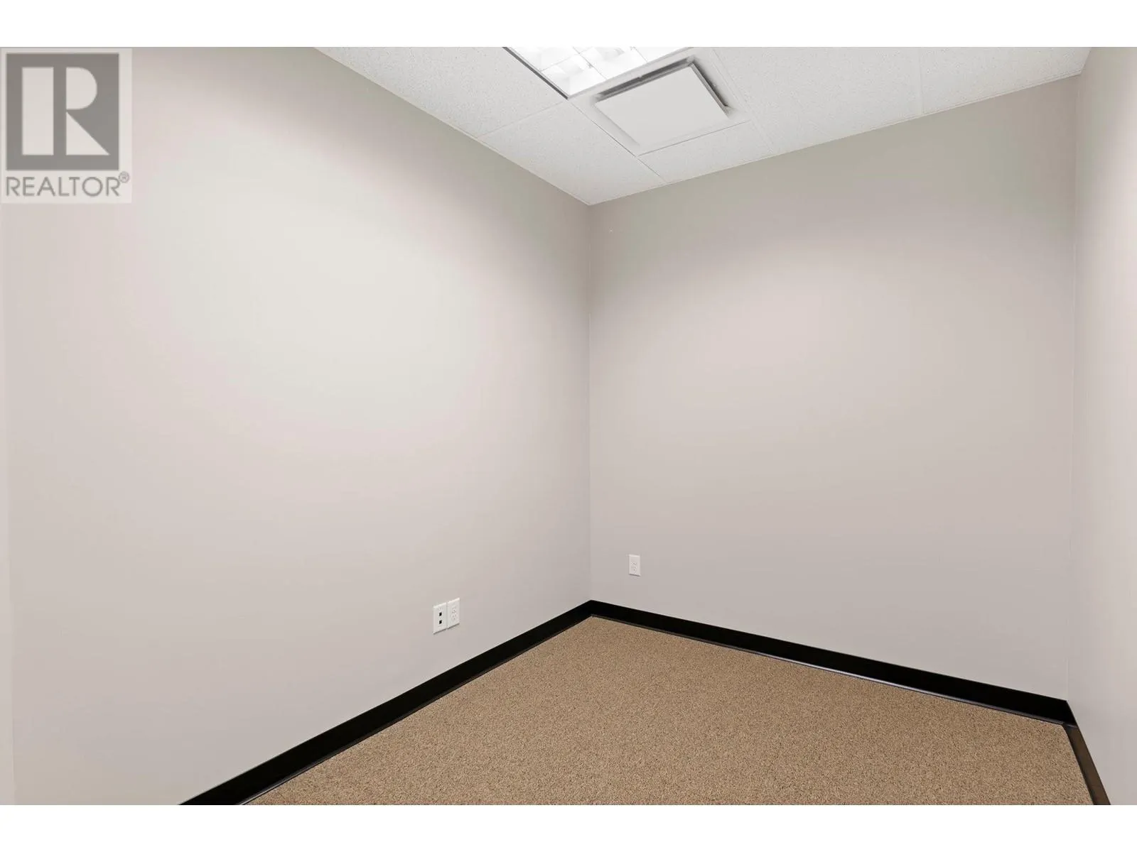1461 St Paul Street Unit# 100/200