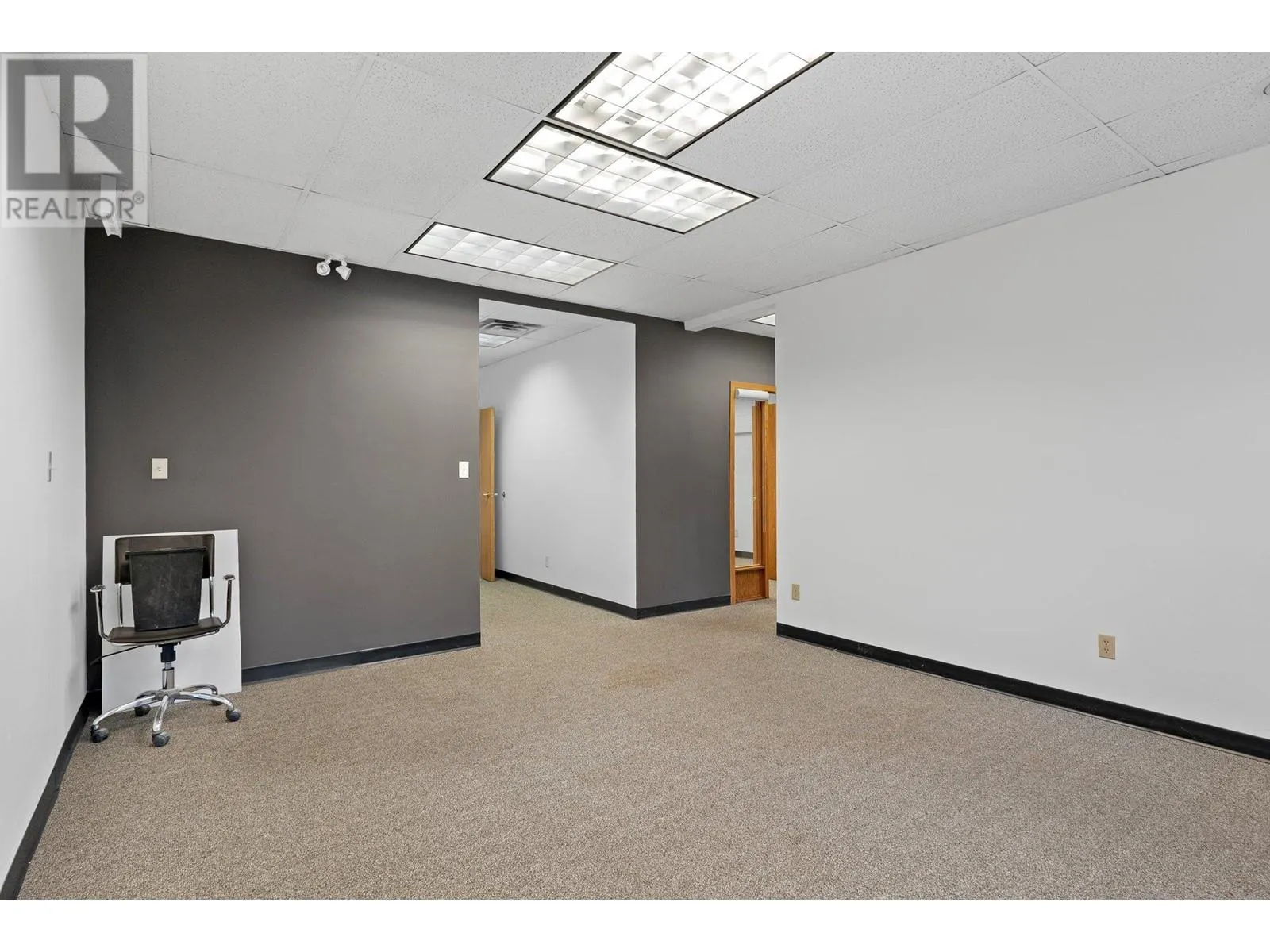 1461 St Paul Street Unit# 100/200