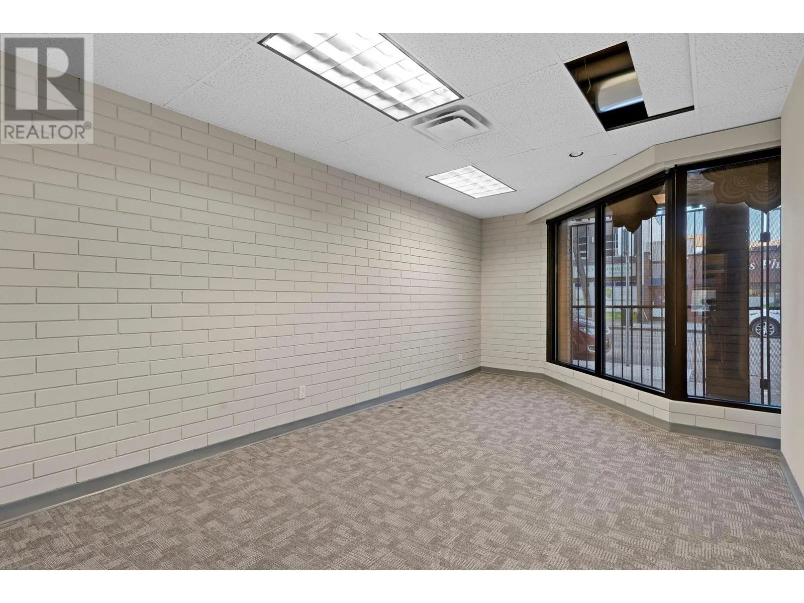 1461 St Paul Street Unit# 100/200