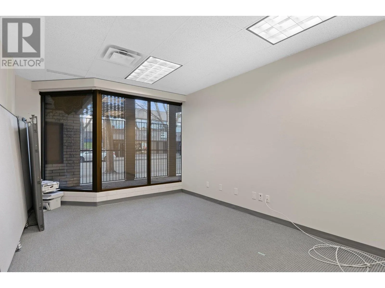 1461 St Paul Street Unit# 100/200