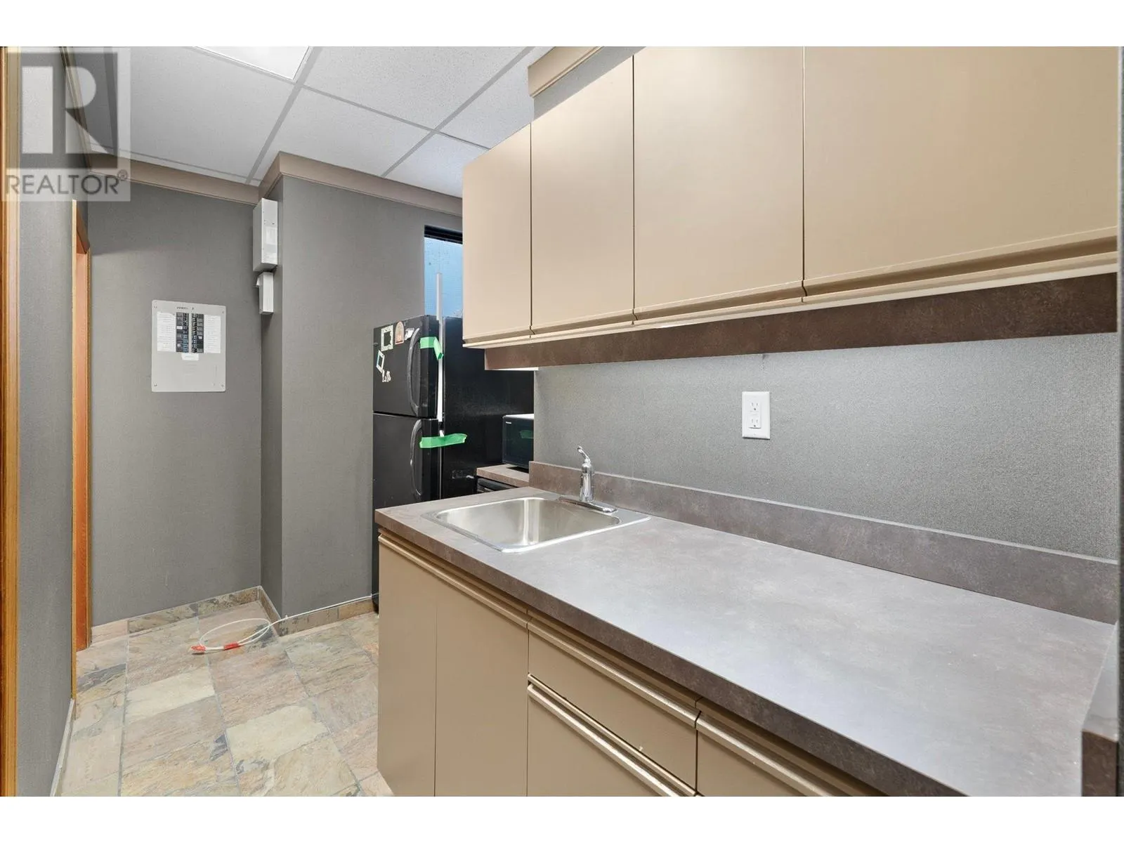1461 St Paul Street Unit# 100/200
