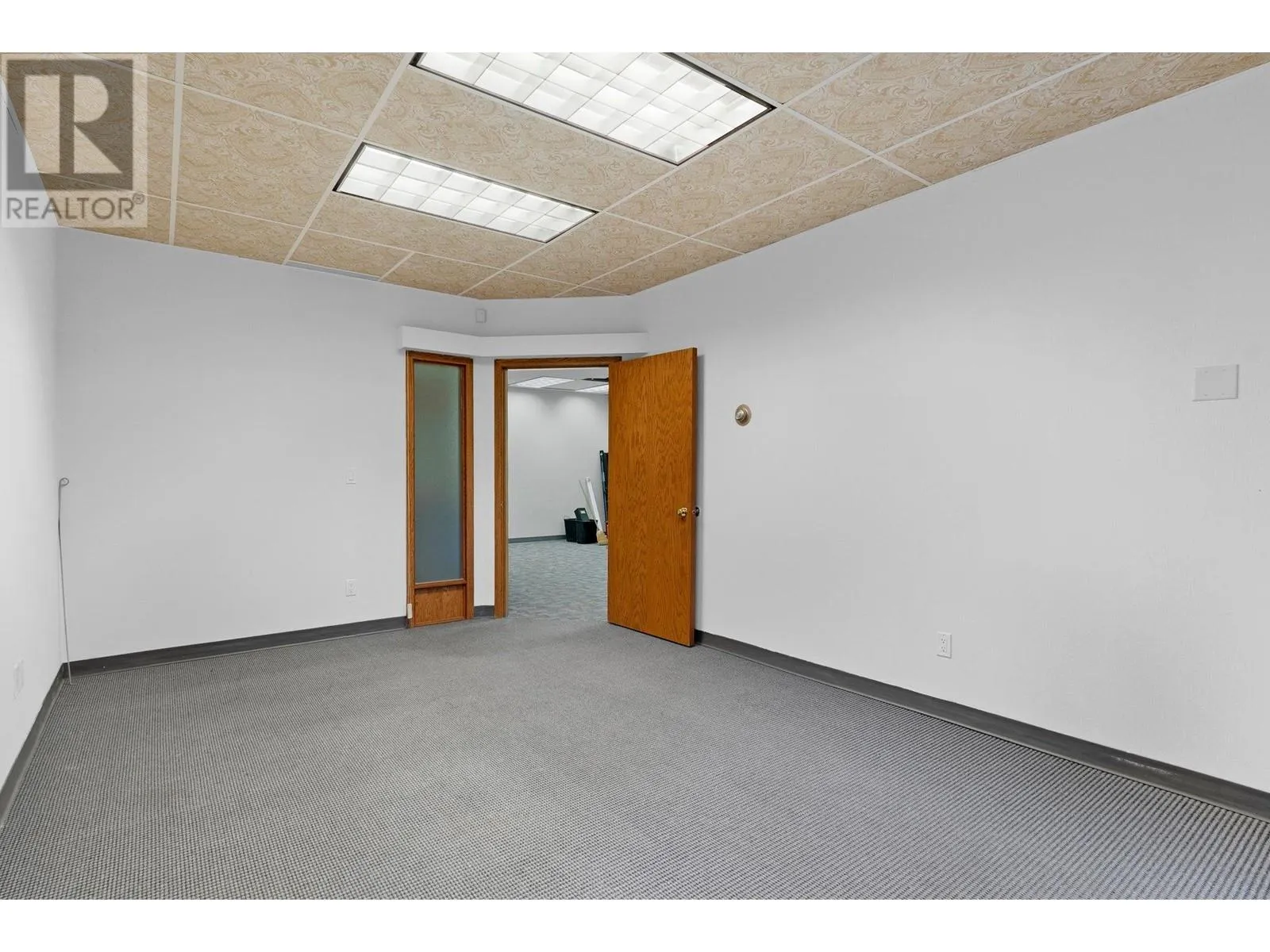 1461 St Paul Street Unit# 100/200