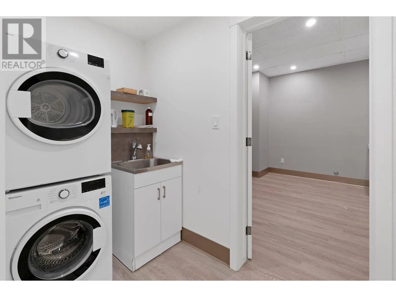 1461 St Paul Street Unit# 100/200