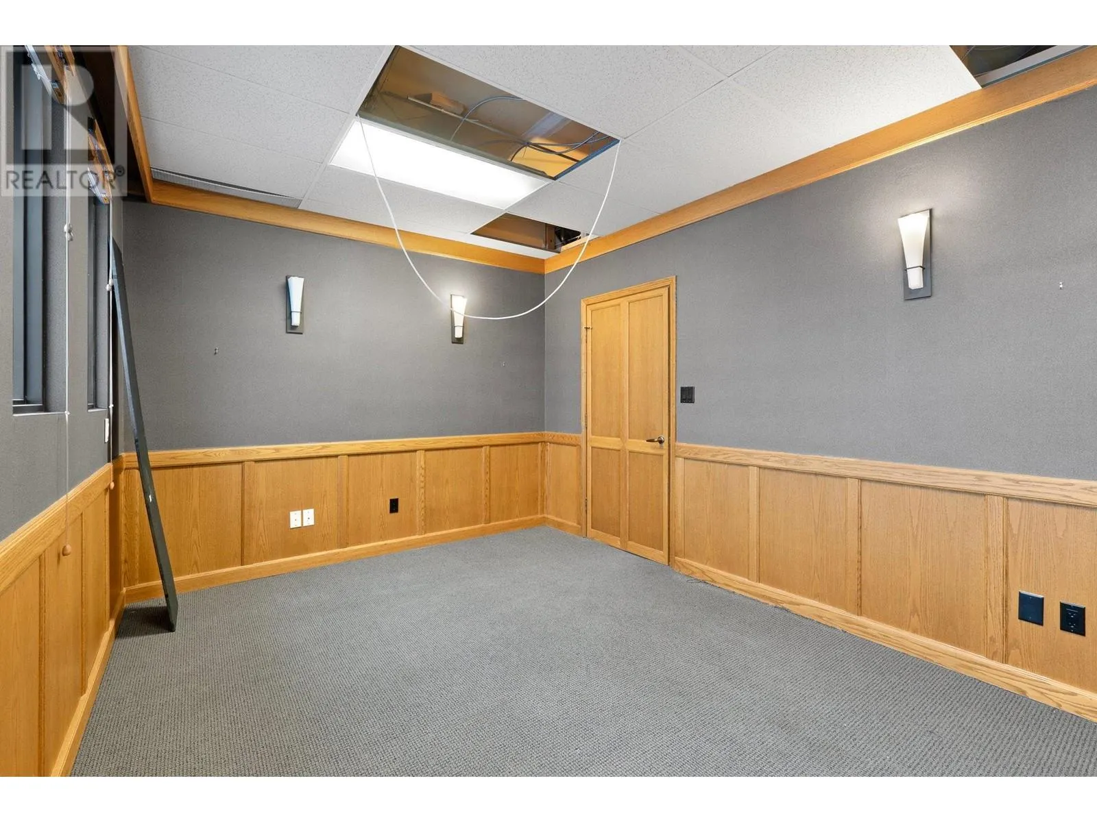 1461 St Paul Street Unit# 100/200