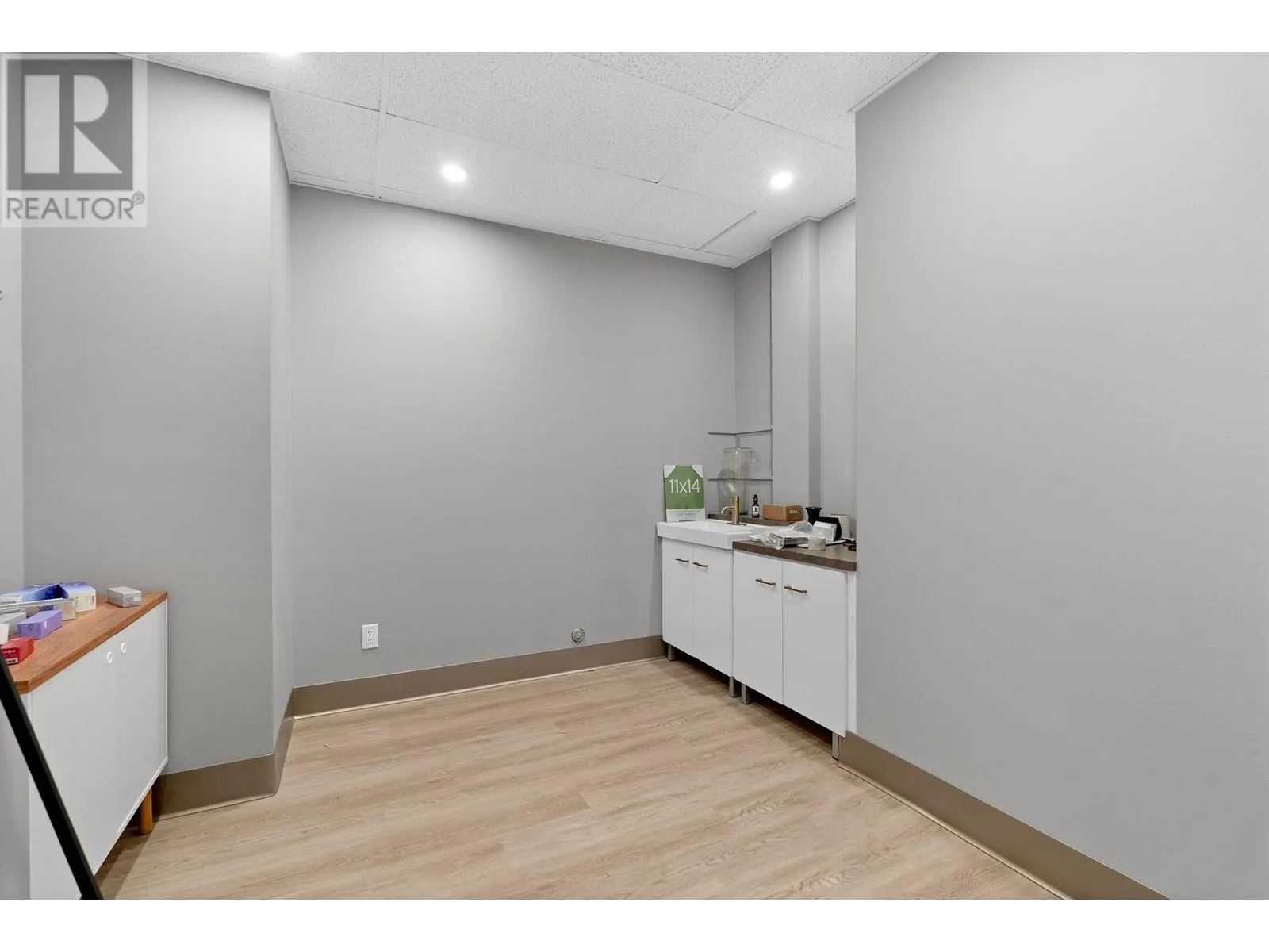 1461 St Paul Street Unit# 100/200