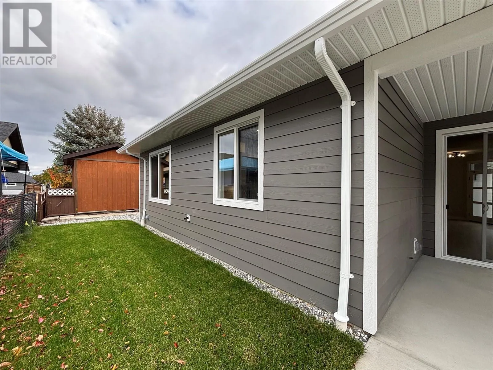 574 Meadowlark Avenue