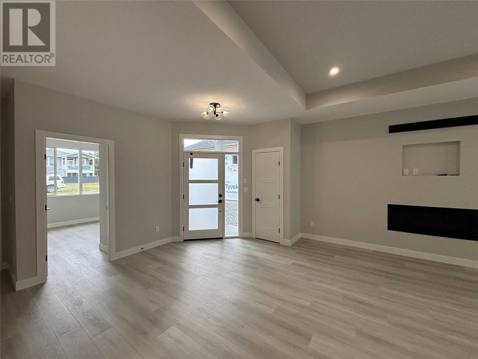 574 Meadowlark Avenue