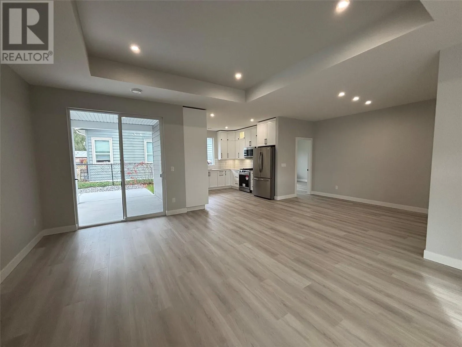 574 Meadowlark Avenue