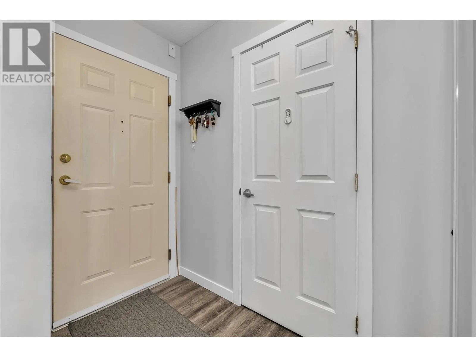 3175 De Montreuil Court Unit# 103