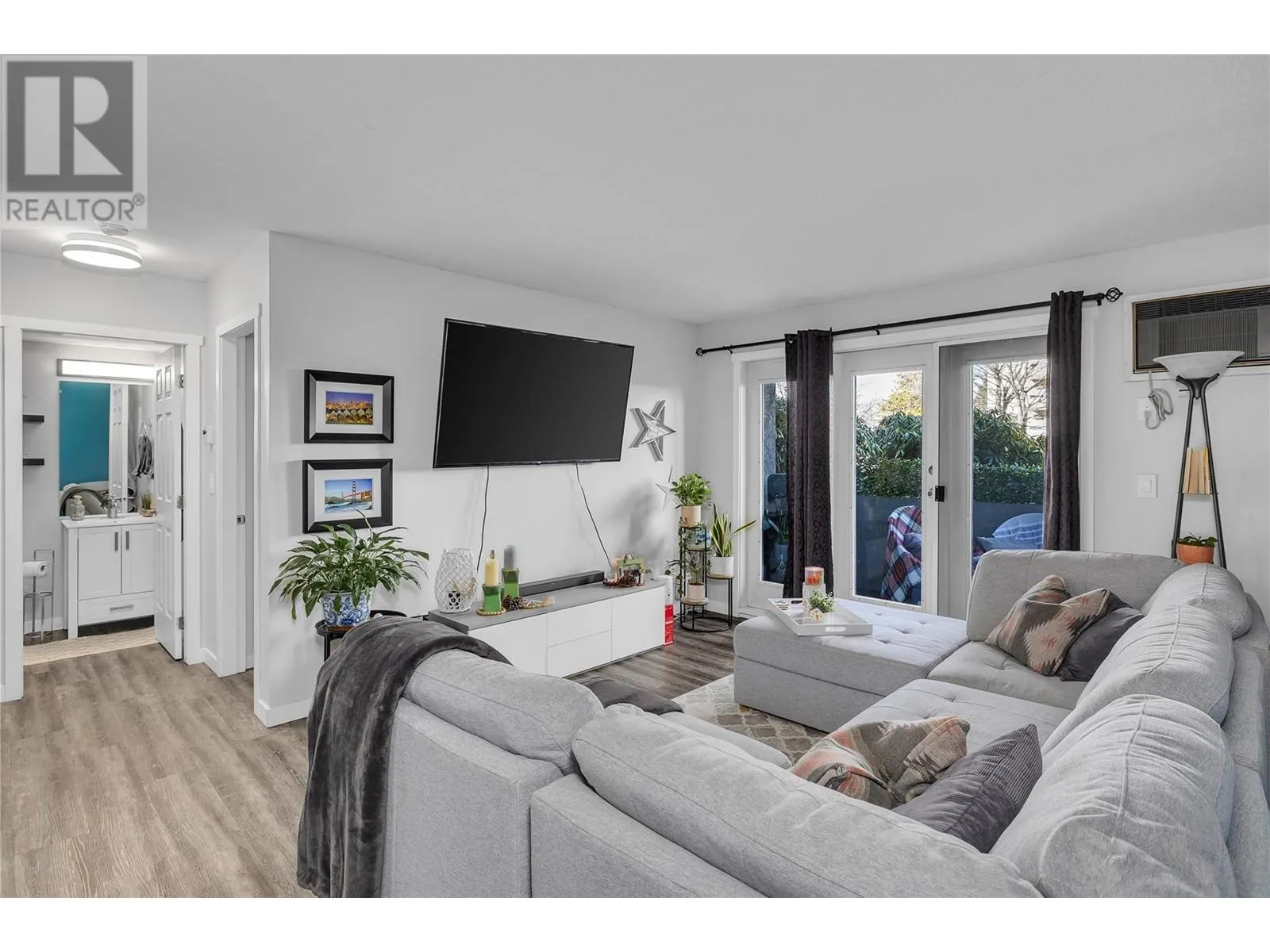 3175 De Montreuil Court Unit# 103