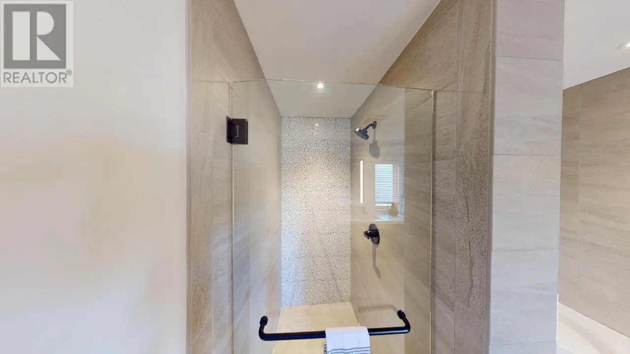 7291 PROSPECTOR Avenue Unit# 105