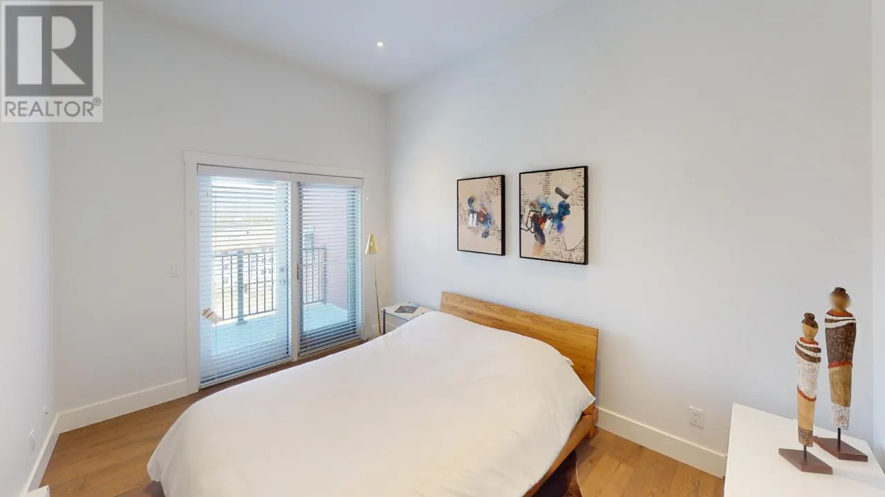 7291 PROSPECTOR Avenue Unit# 105