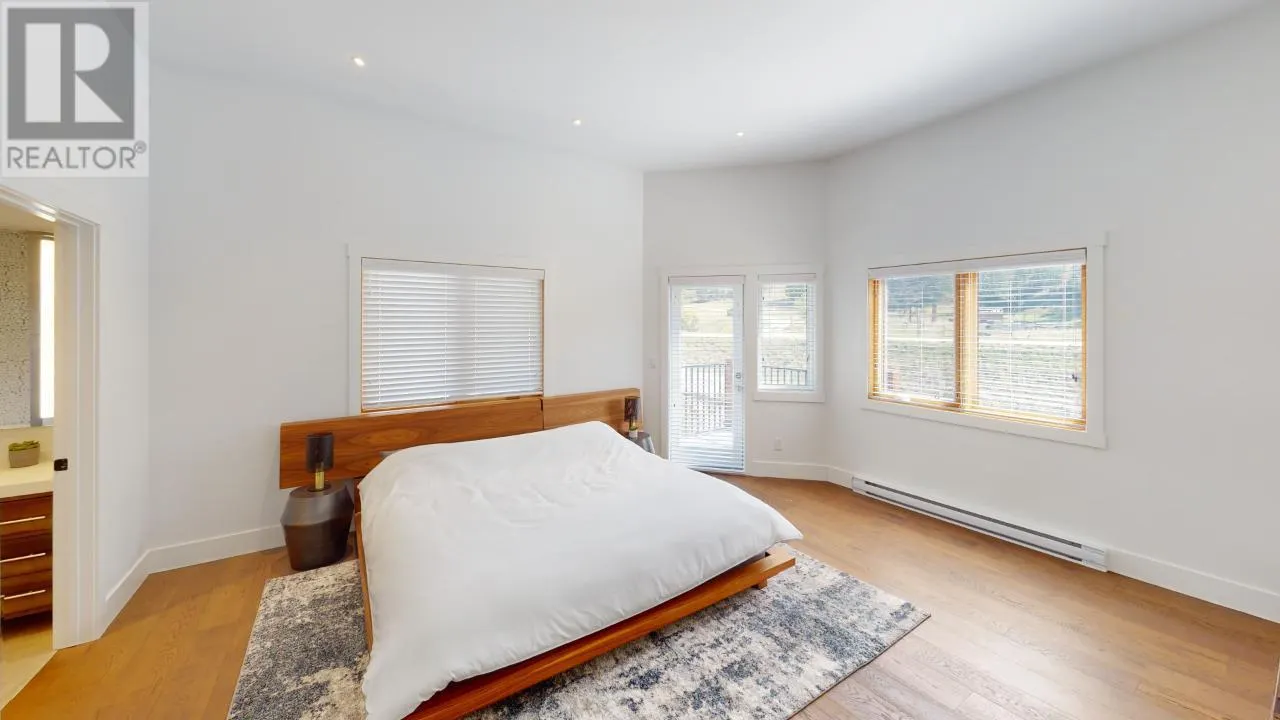 7291 PROSPECTOR Avenue Unit# 105