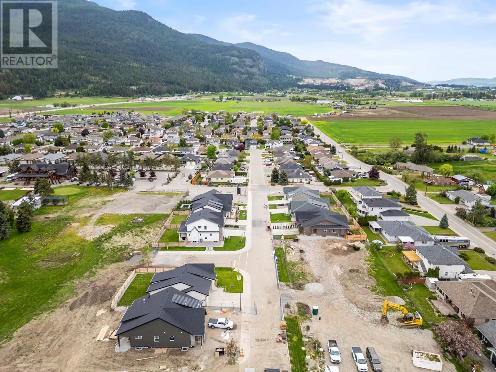2451 Bradley Drive Unit# 102 Lot# 3