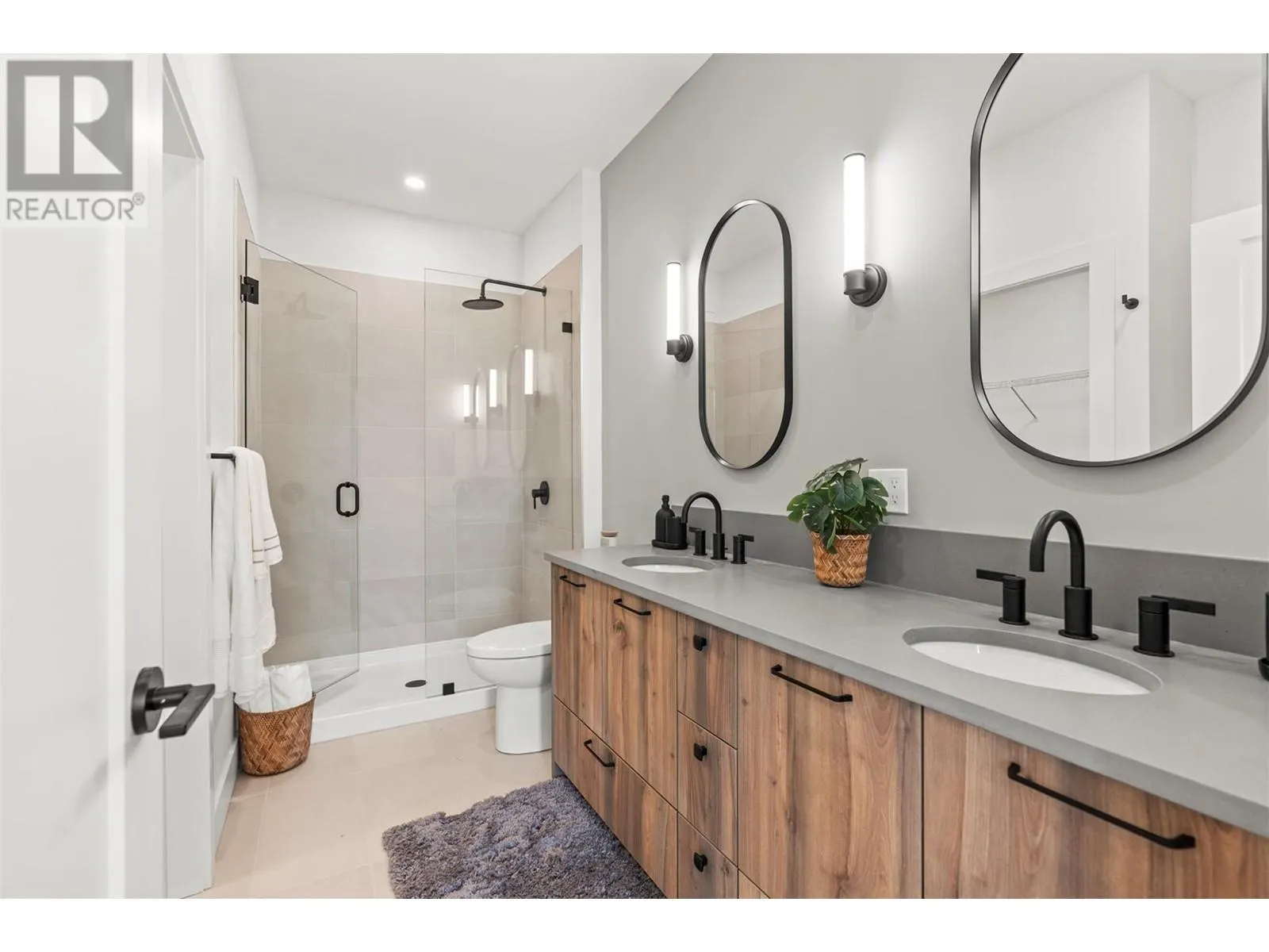 2451 Bradley Drive Unit# 102 Lot# 3