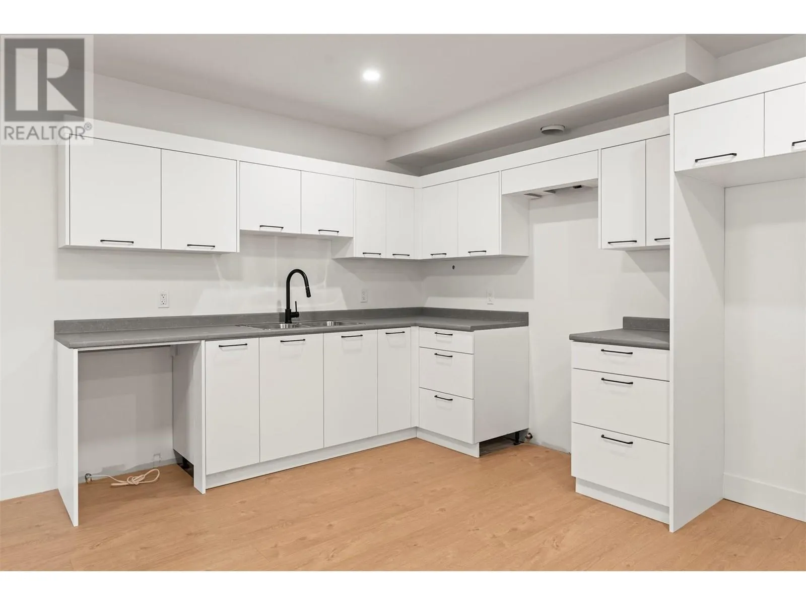 2451 Bradley Drive Unit# 102 Lot# 3