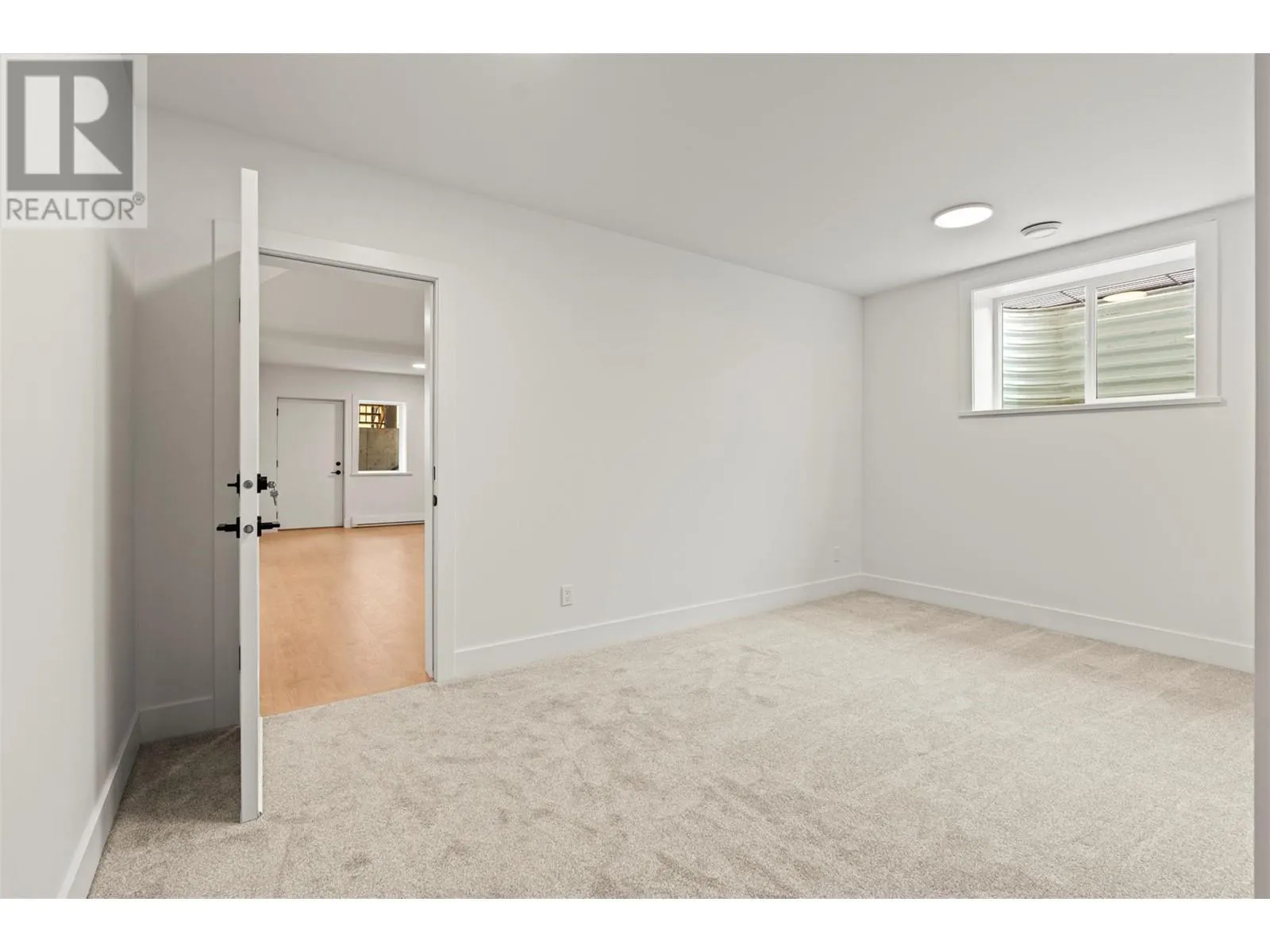 2451 Bradley Drive Unit# 102 Lot# 3