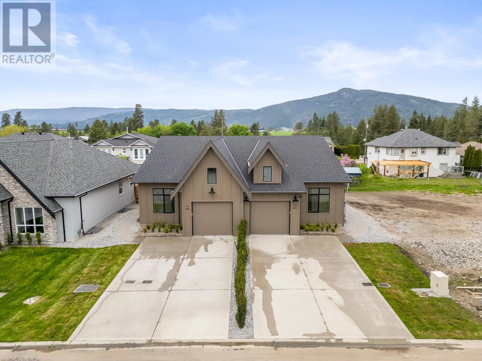 2451 Bradley Drive Unit# 102 Lot# 3