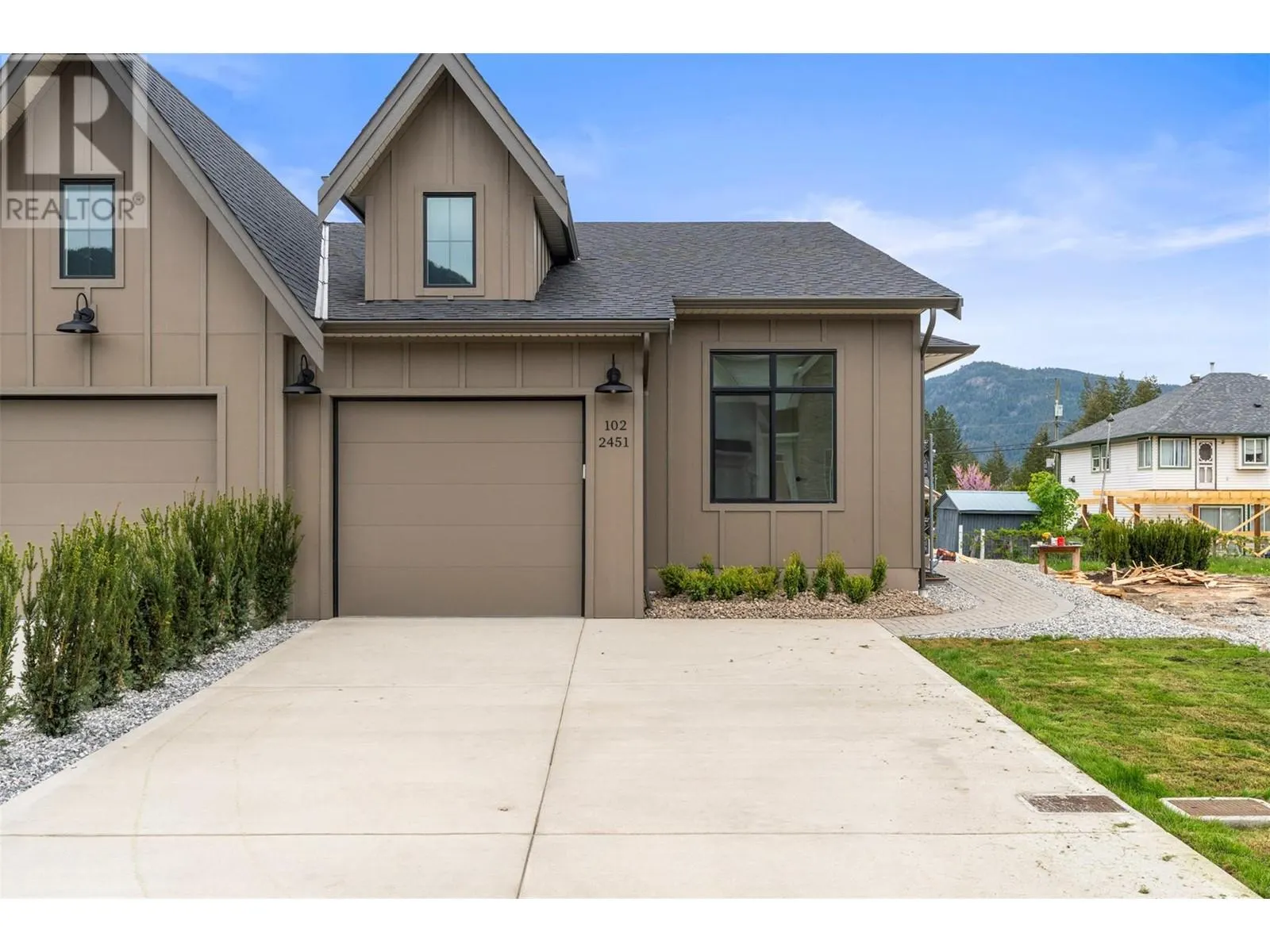 2451 Bradley Drive Unit# 102 Lot# 3