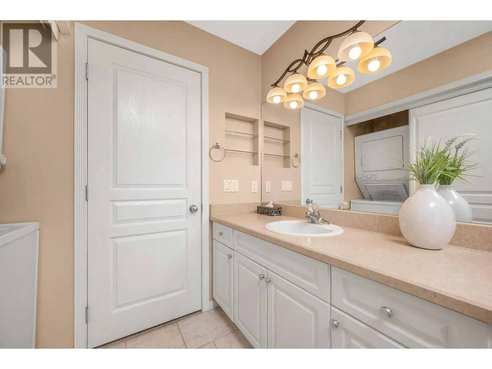 307 Browne Road Unit# 304