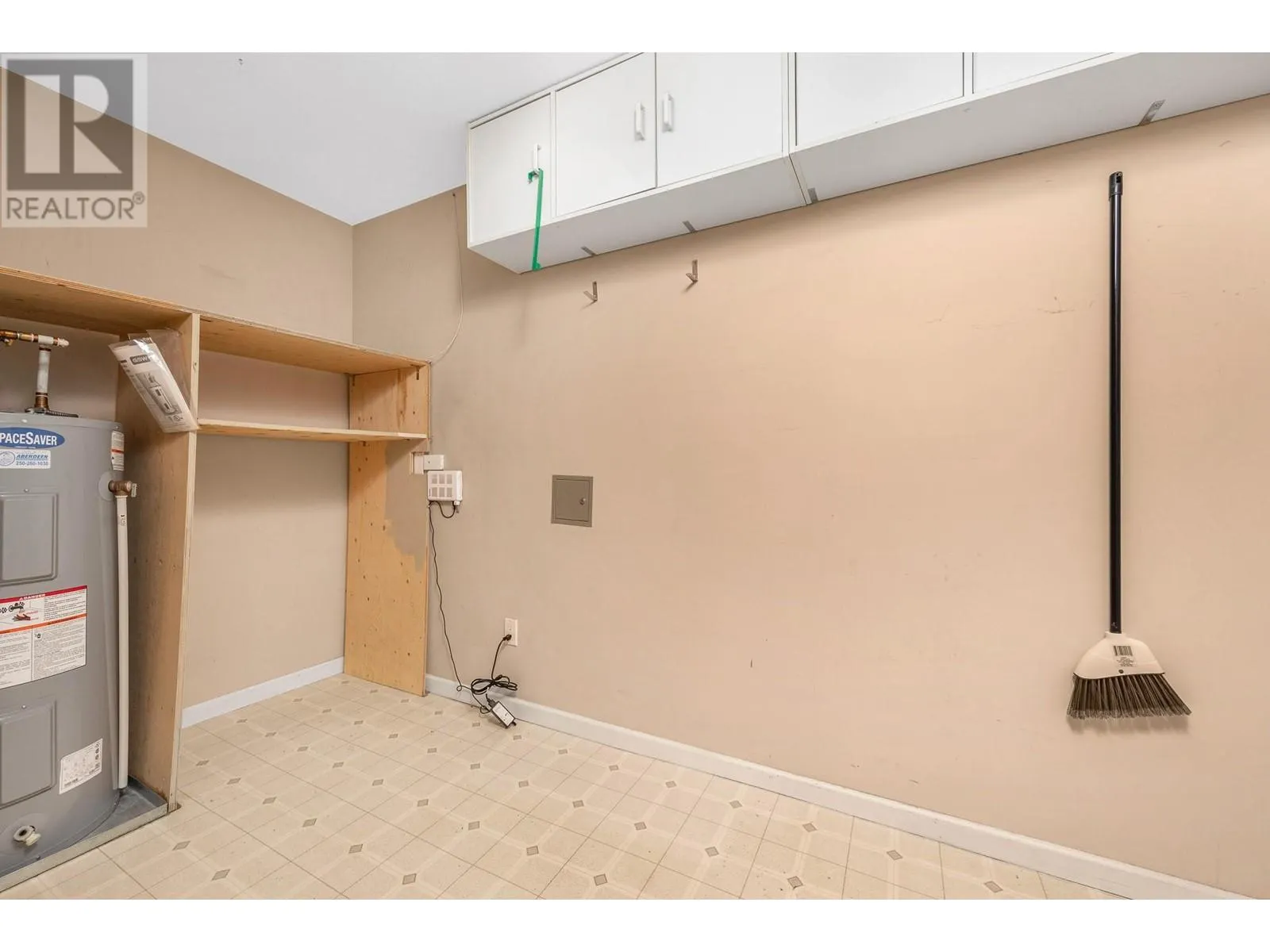 307 Browne Road Unit# 304