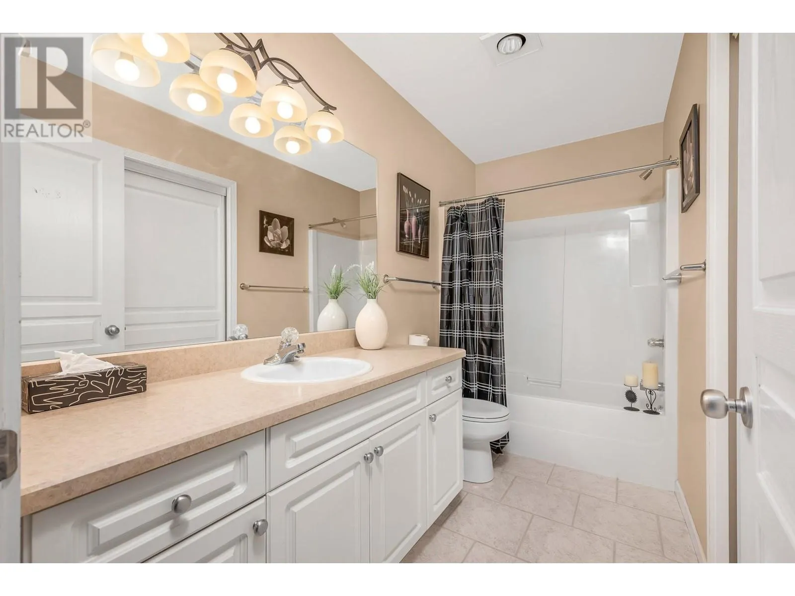 307 Browne Road Unit# 304