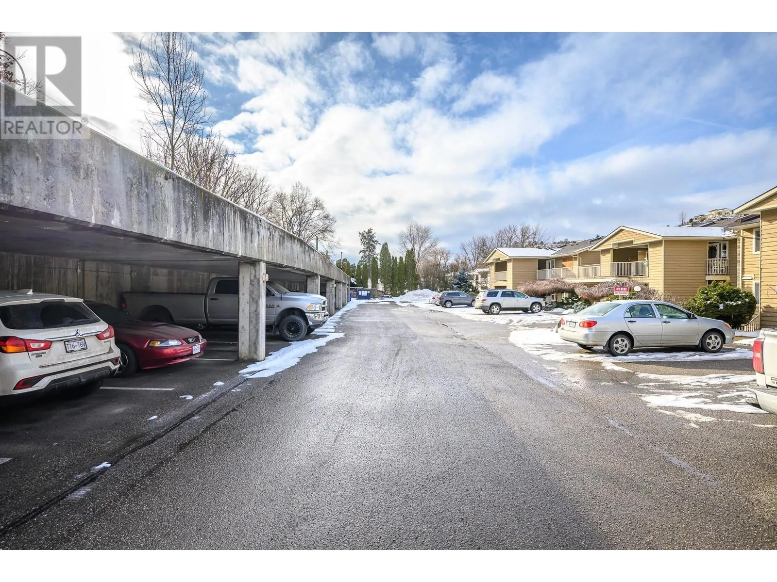 307 Browne Road Unit# 304