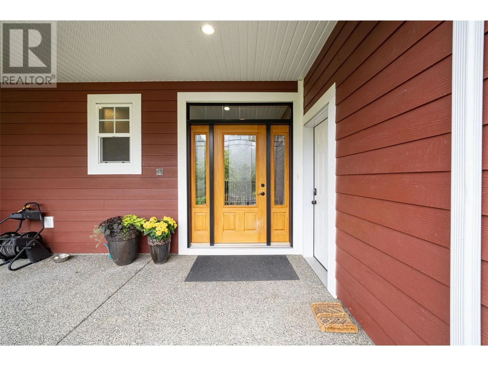 705 Creighton Valley Road