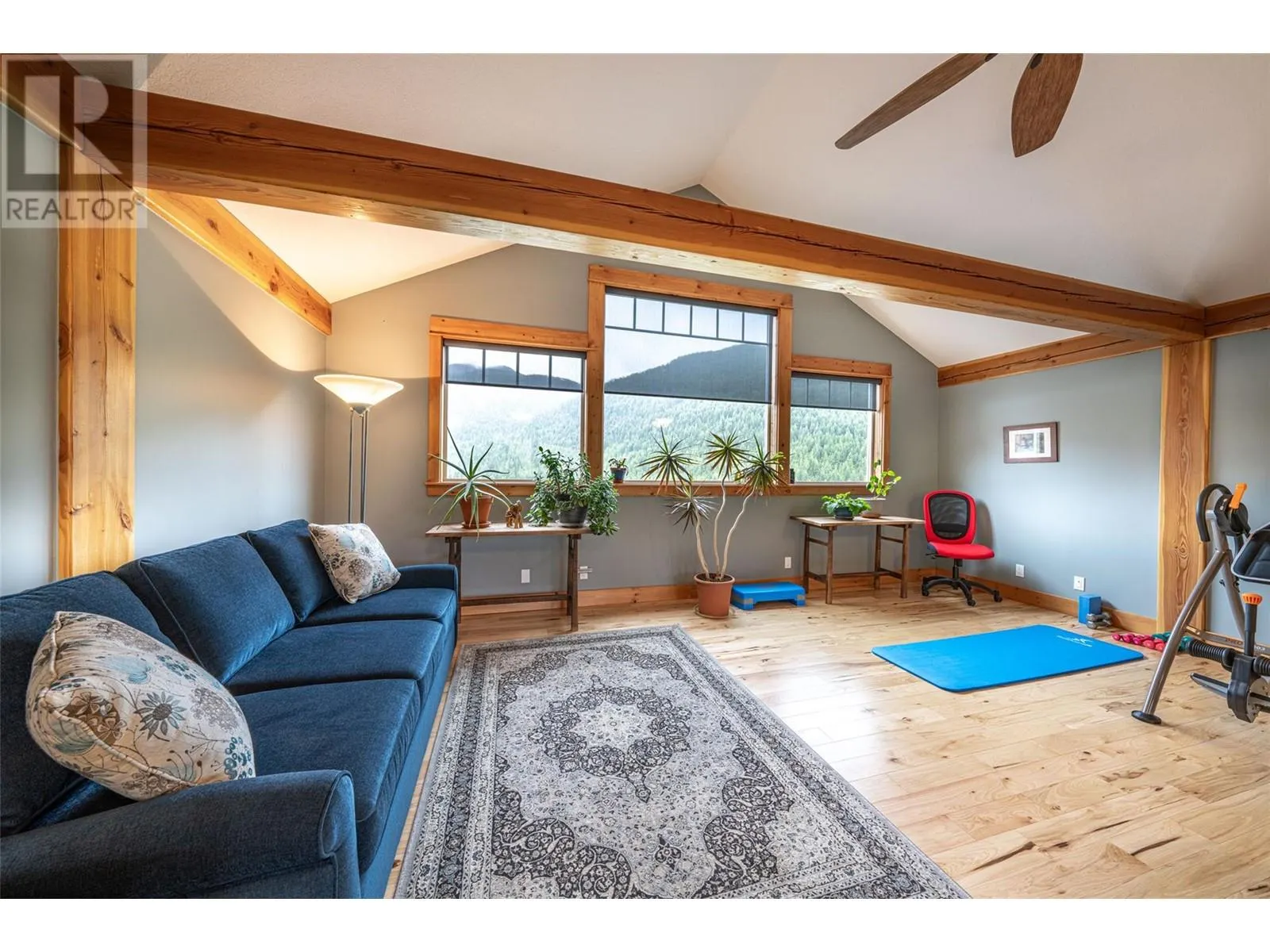 705 Creighton Valley Road