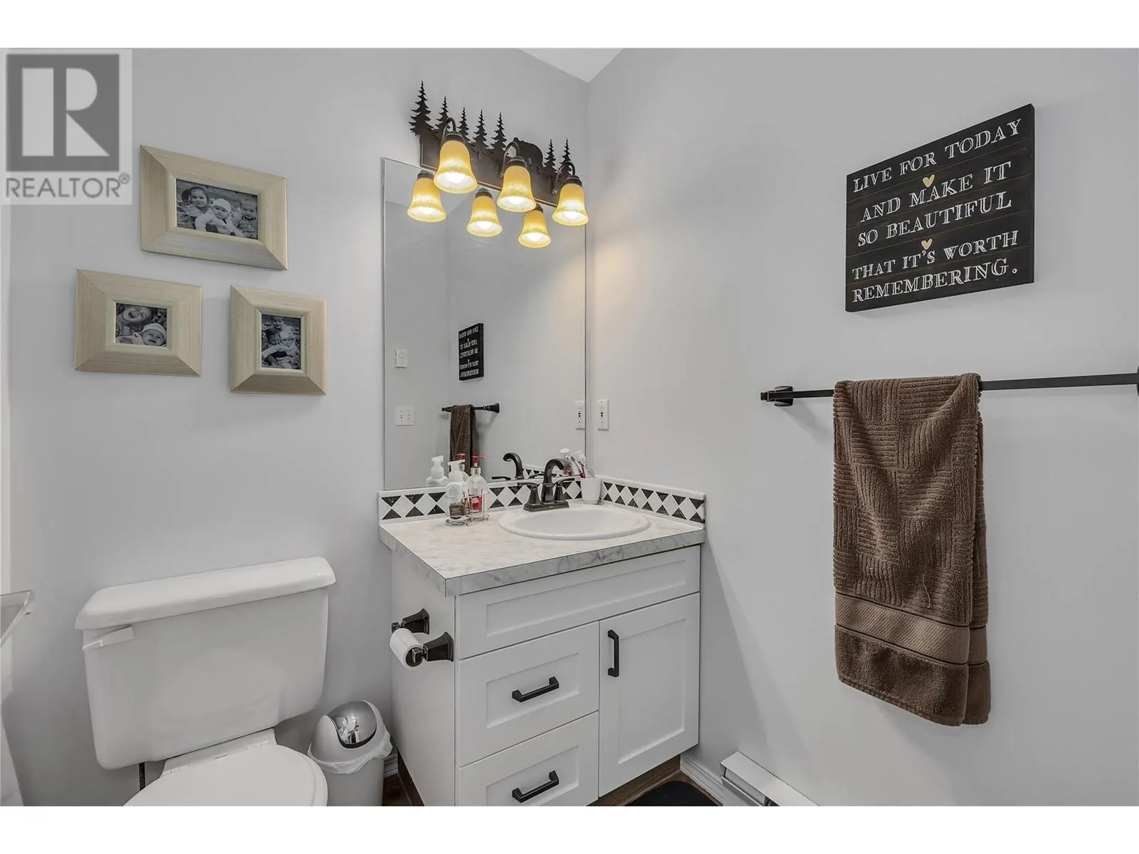 5882 Snow Pines Crescent Unit# A