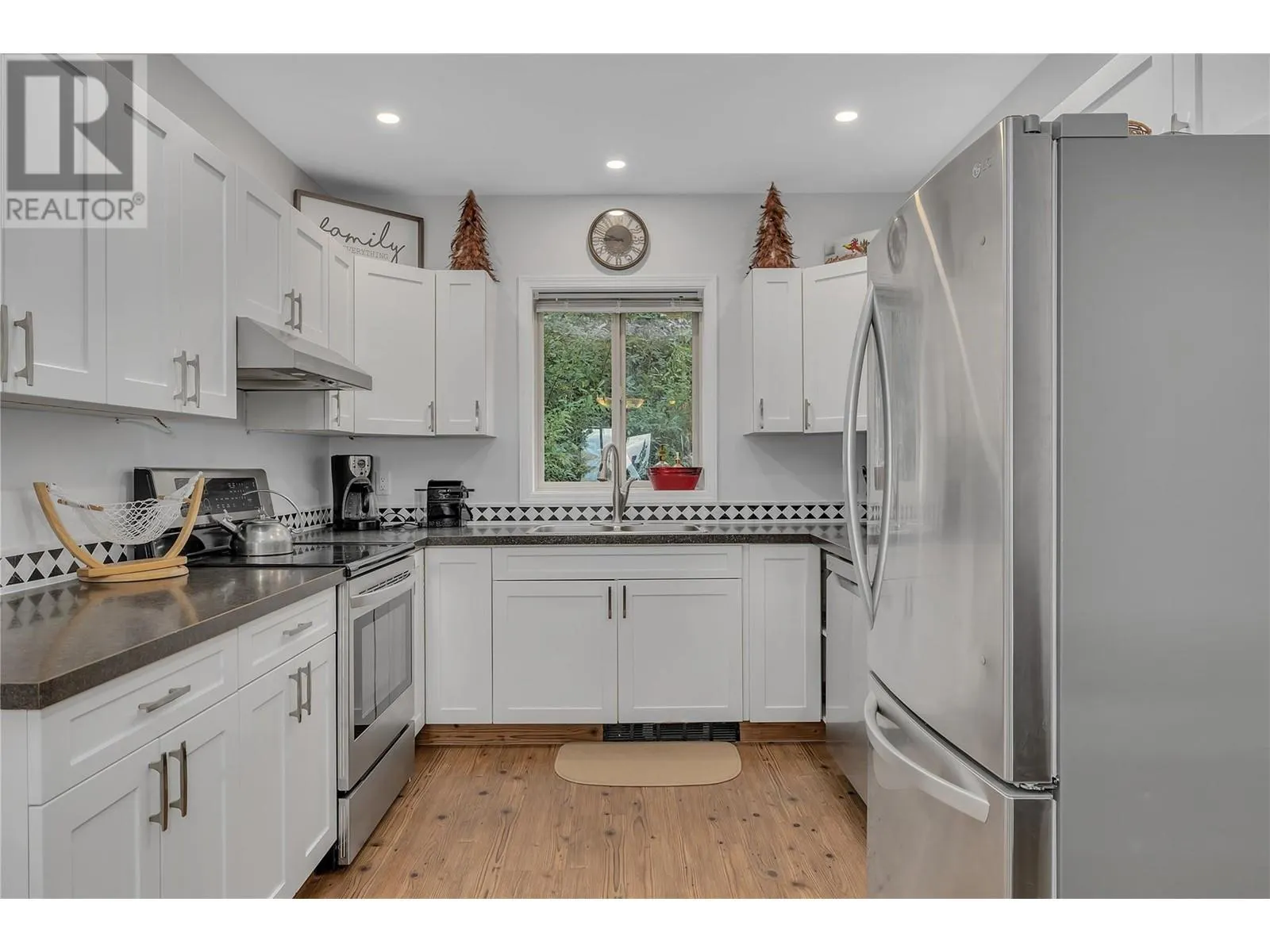 5882 Snow Pines Crescent Unit# A