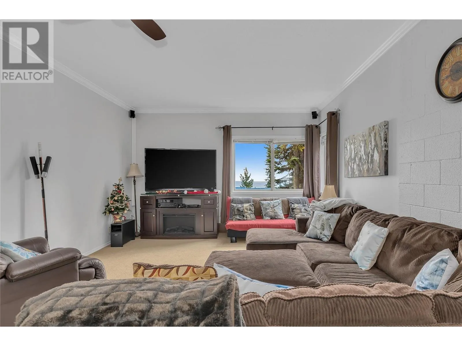 5882 Snow Pines Crescent Unit# A