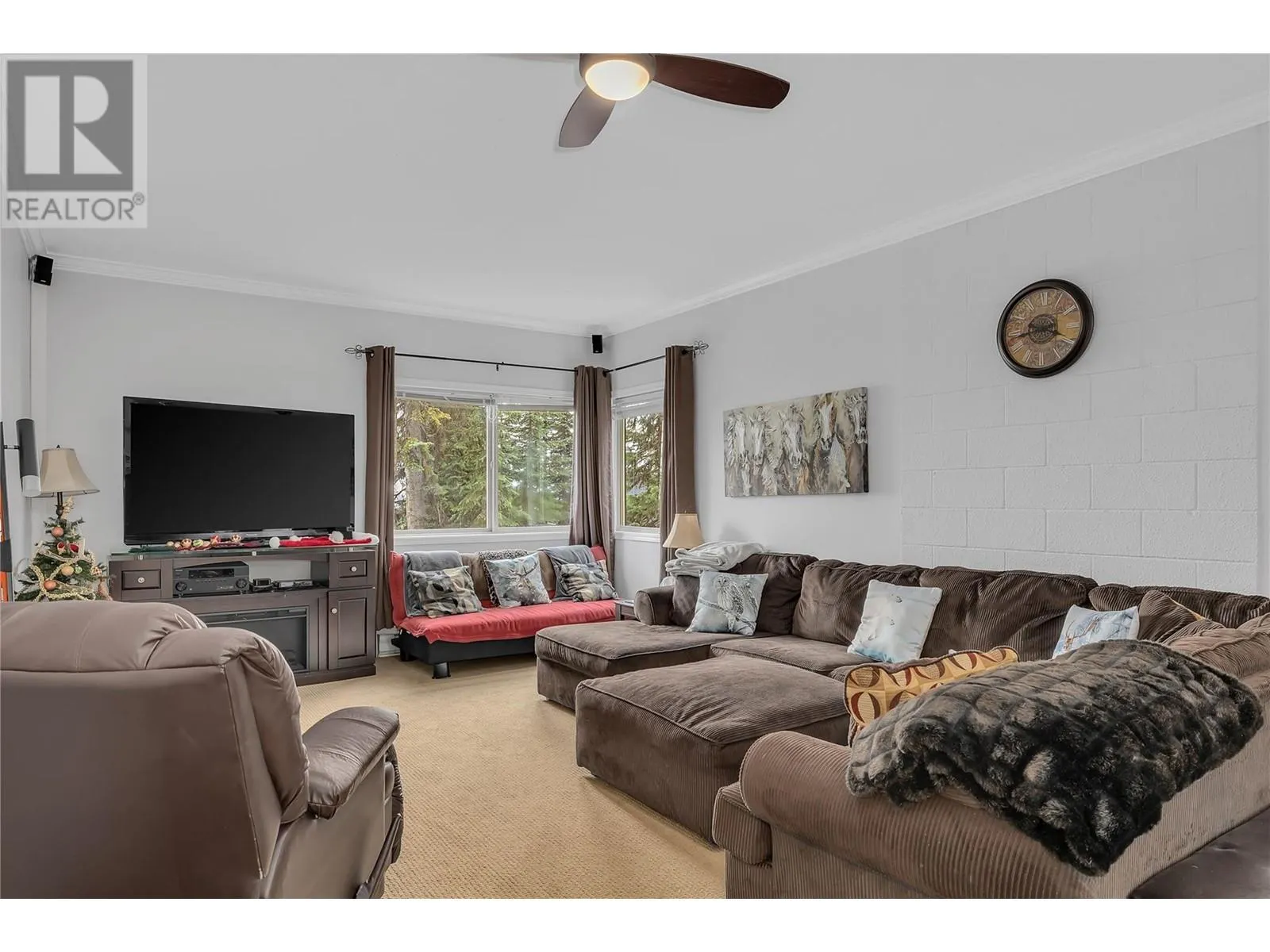 5882 Snow Pines Crescent Unit# A