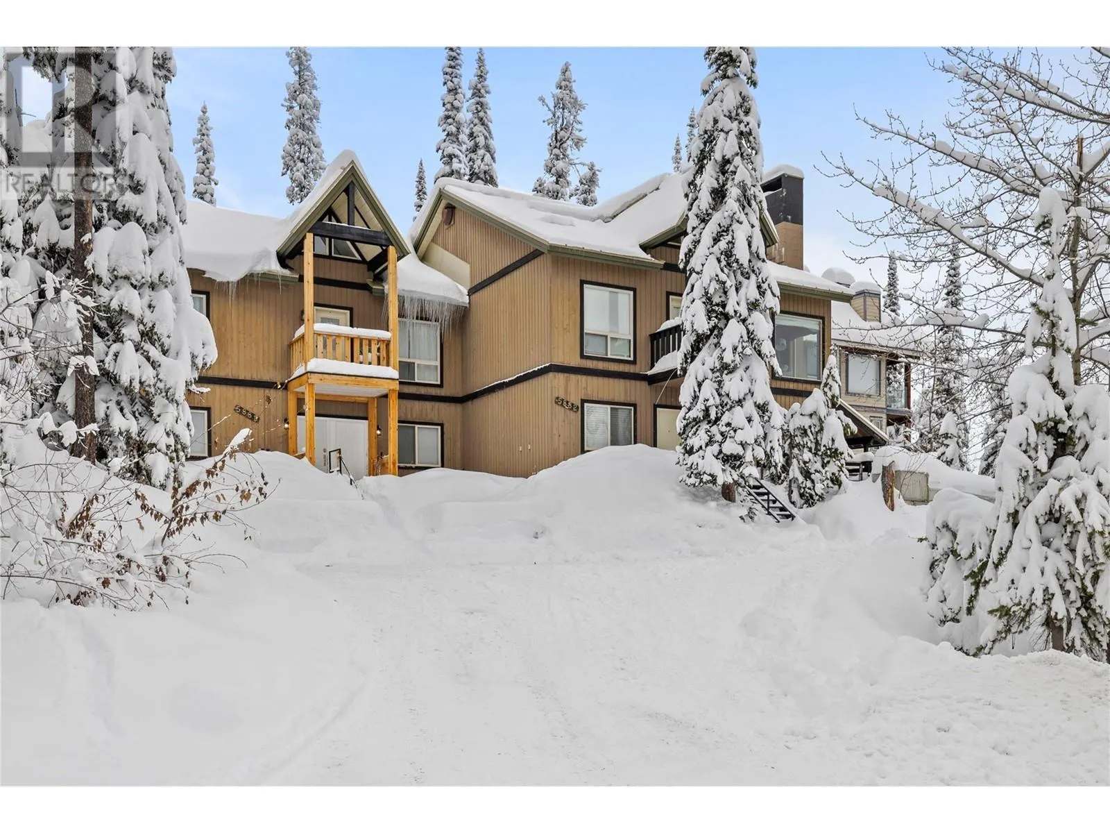 5882 Snow Pines Crescent Unit# A