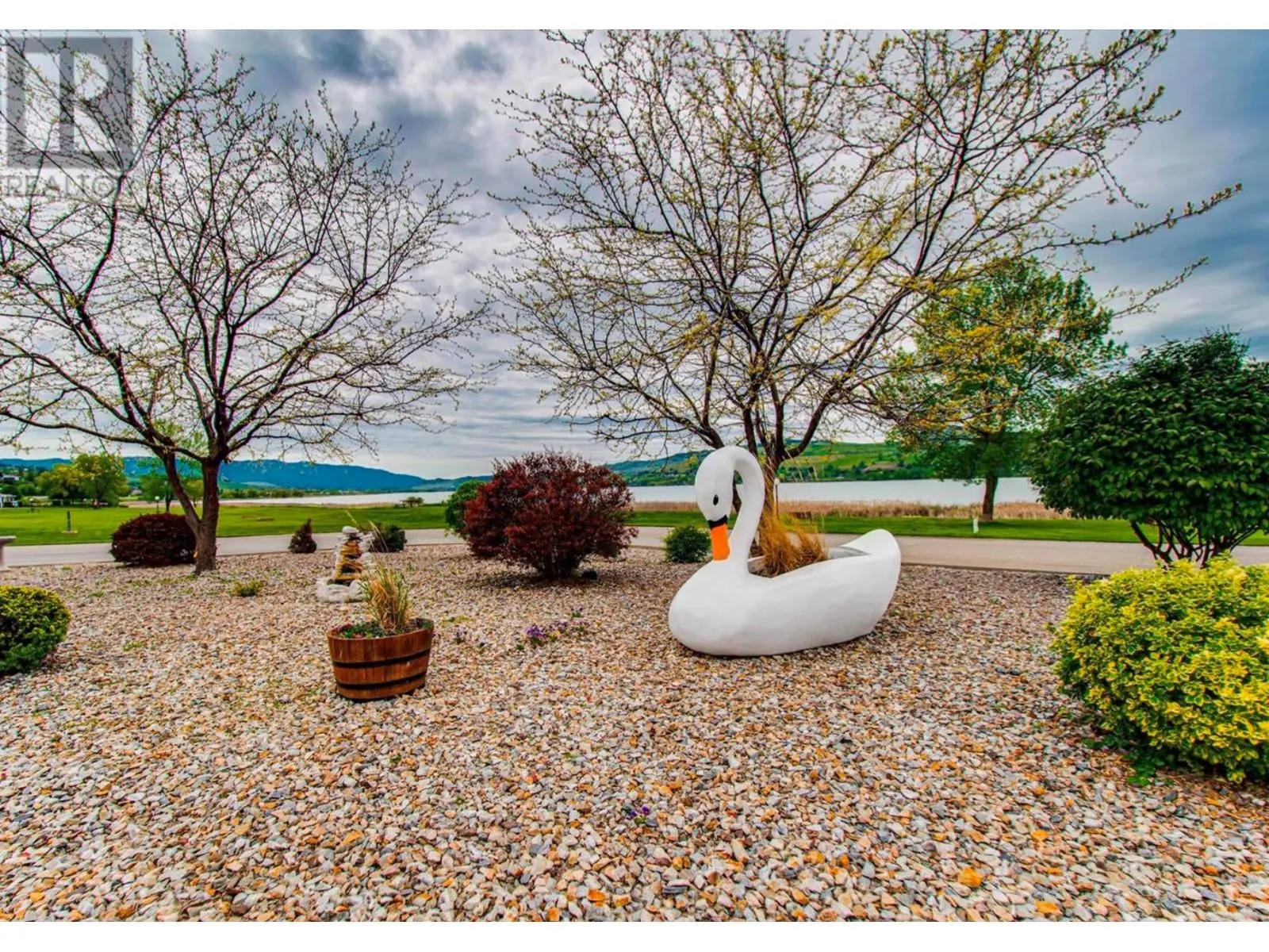 8000 Highland Road Unit# 3