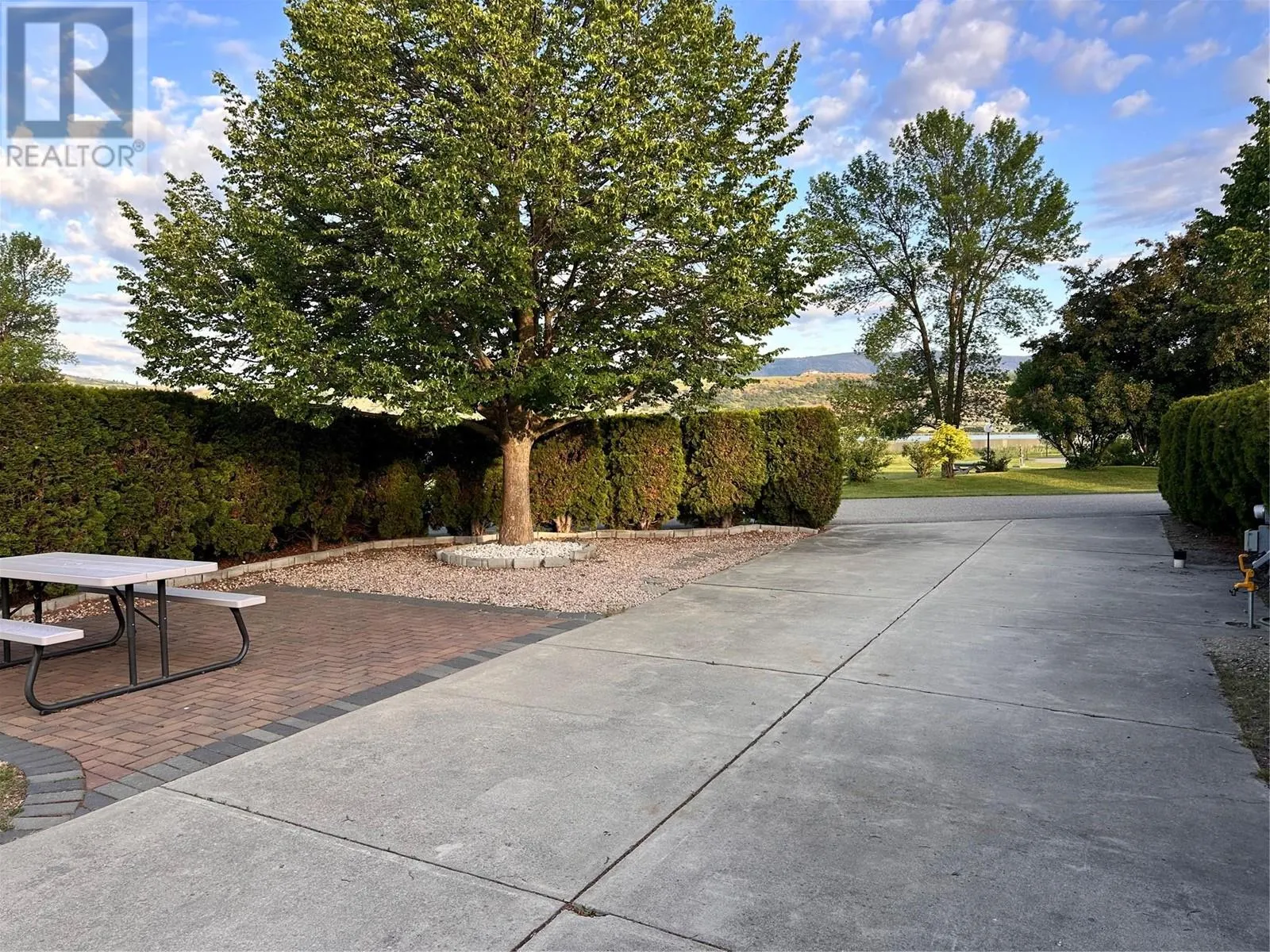 8000 Highland Road Unit# 3