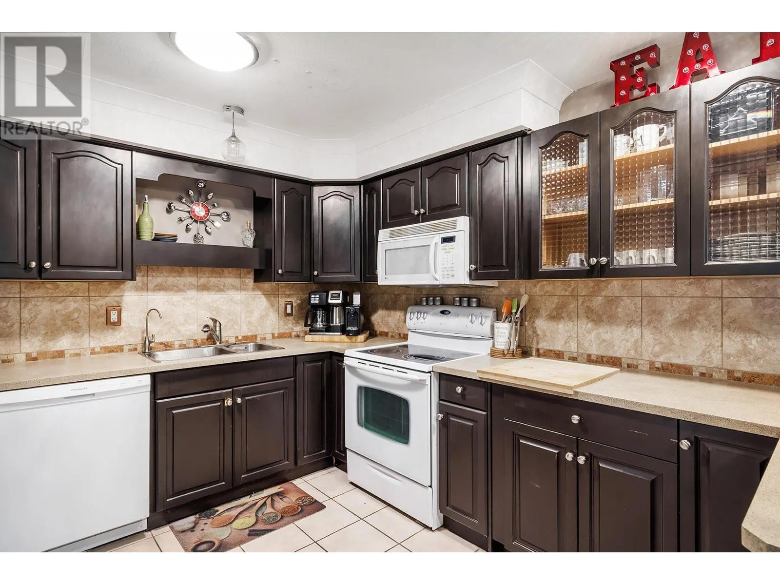 800 RAILWAY Lane Unit# 5