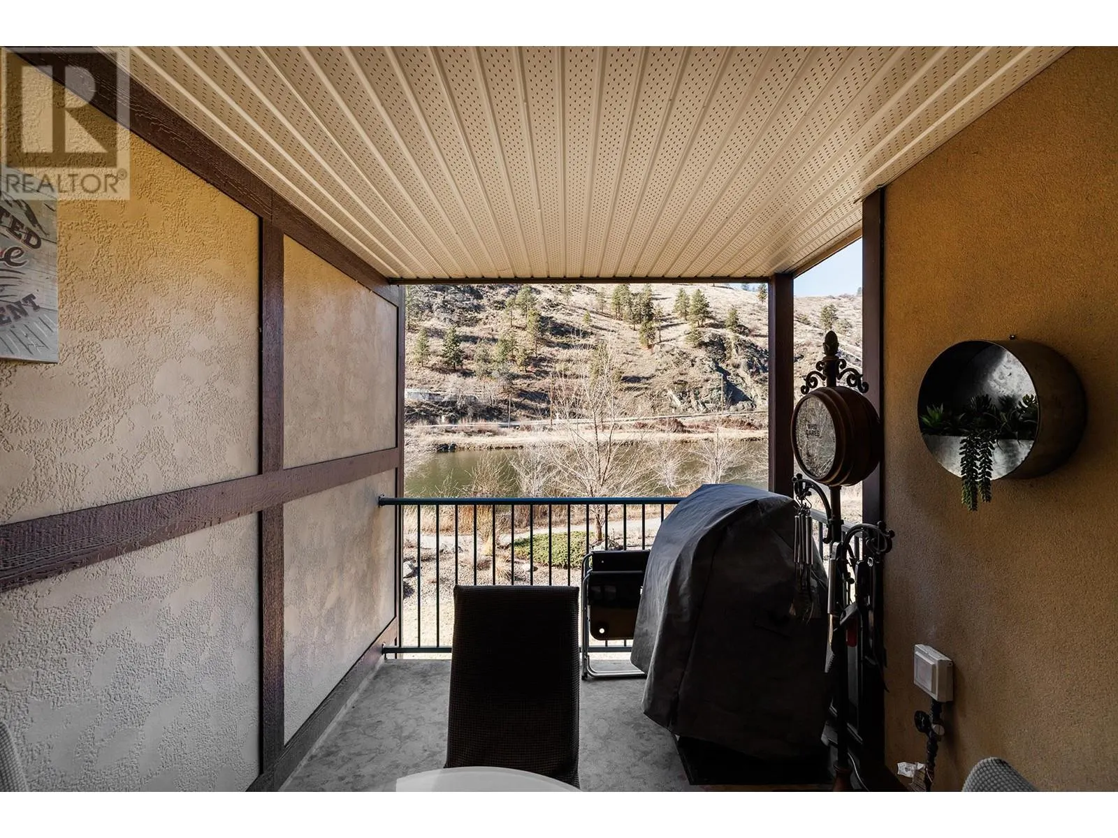 800 RAILWAY Lane Unit# 5