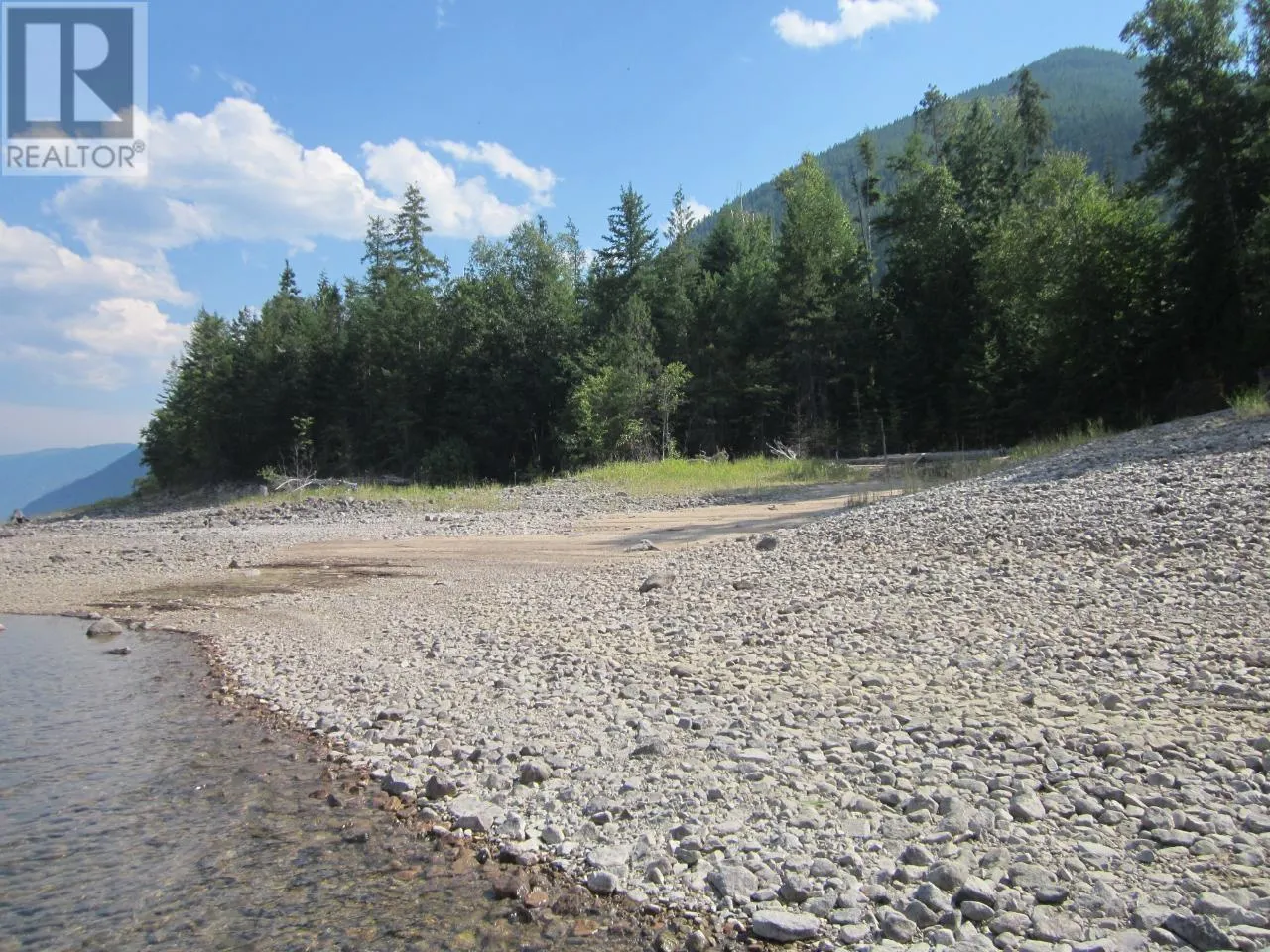 200 LOWER ARROW Lake