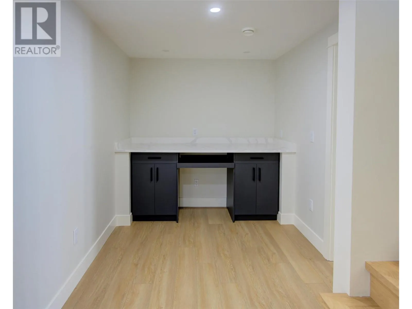 1036 Mt Burnham Road
