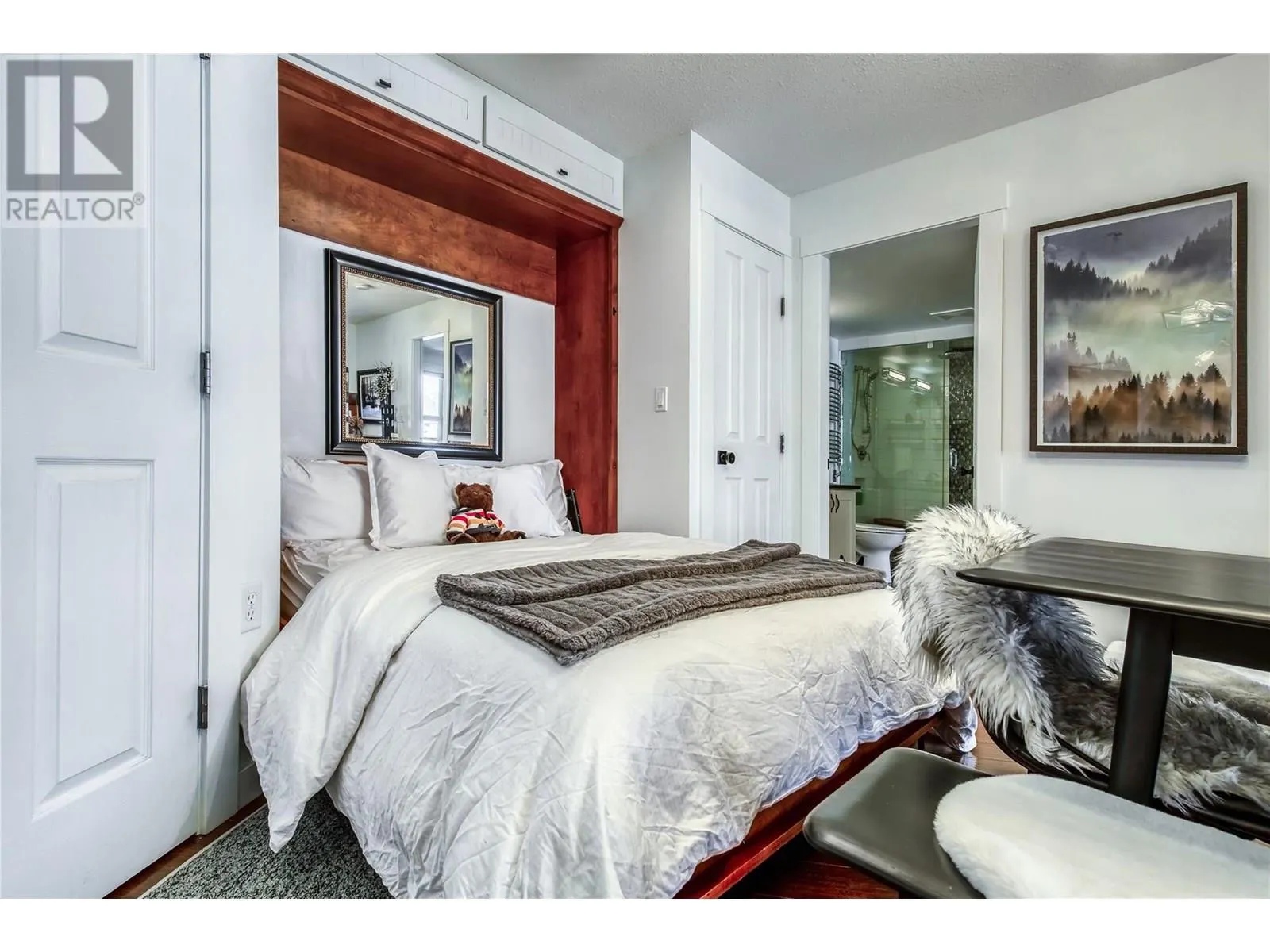2070 SUMMIT Drive Unit# 307