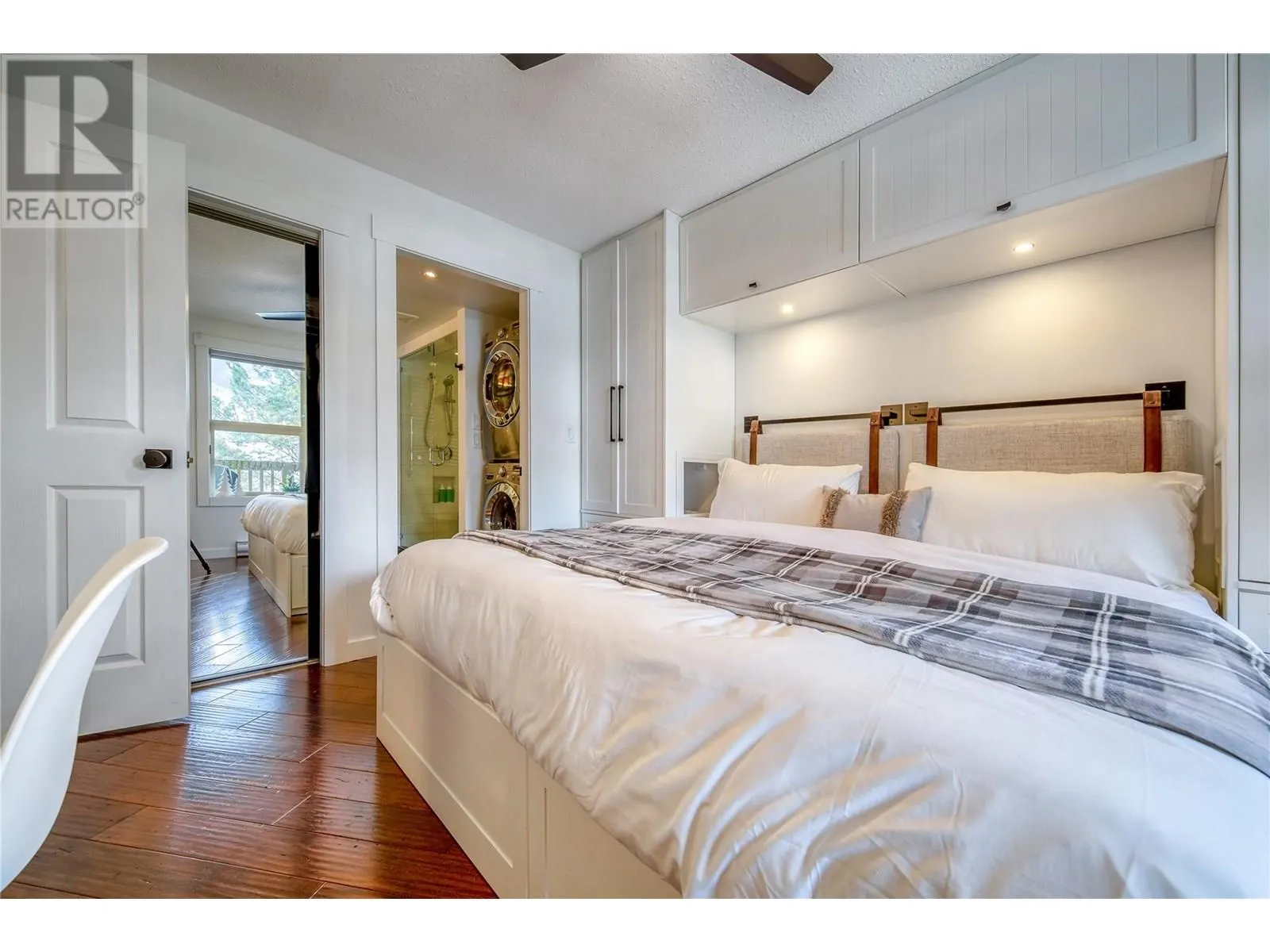 2070 SUMMIT Drive Unit# 307