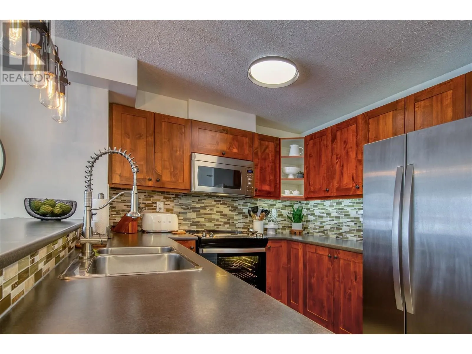 2070 SUMMIT Drive Unit# 307
