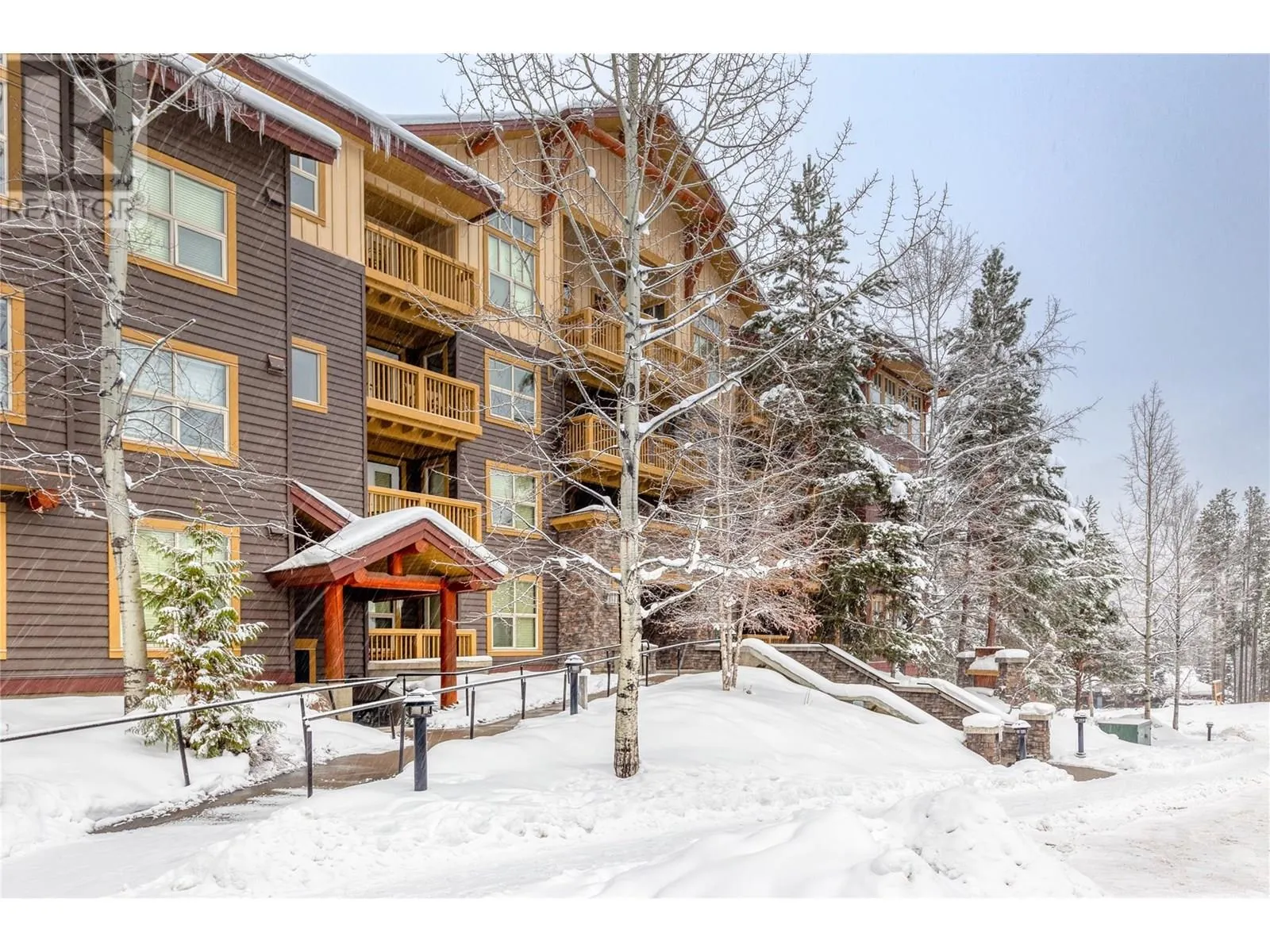 2070 SUMMIT Drive Unit# 307
