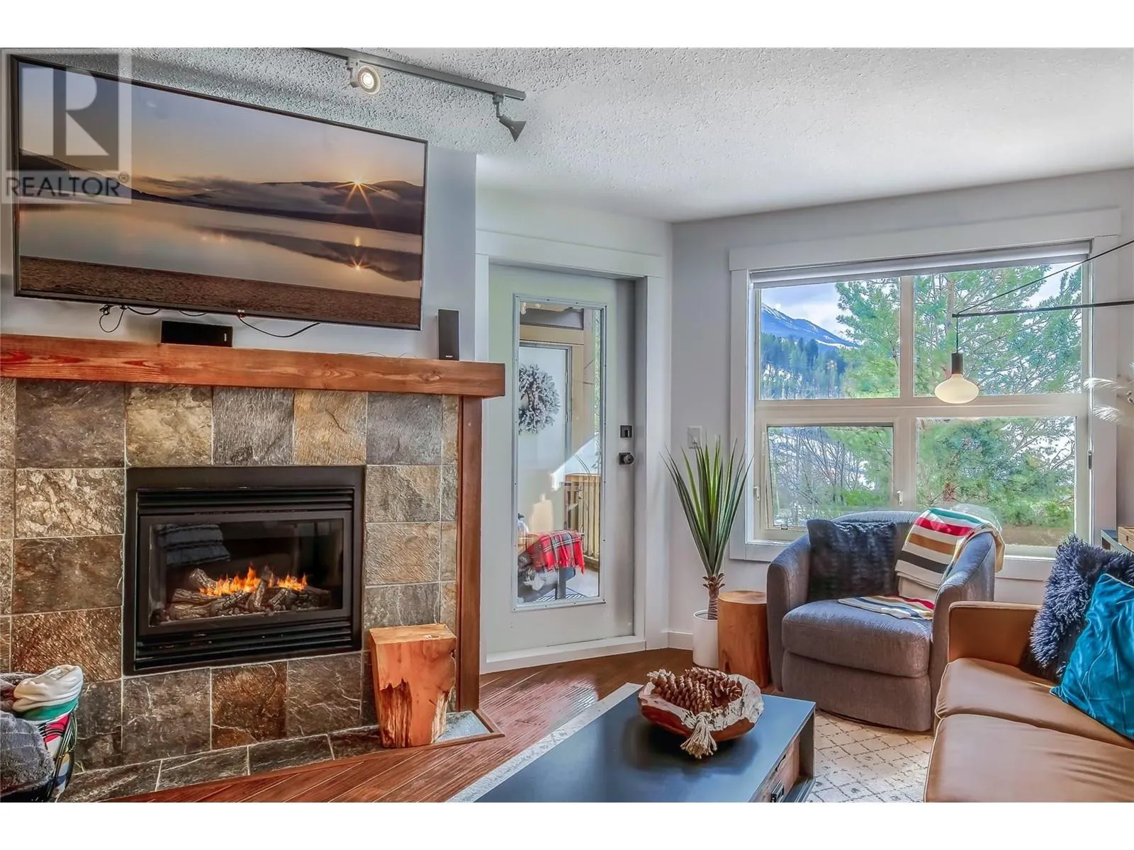 2070 SUMMIT Drive Unit# 307