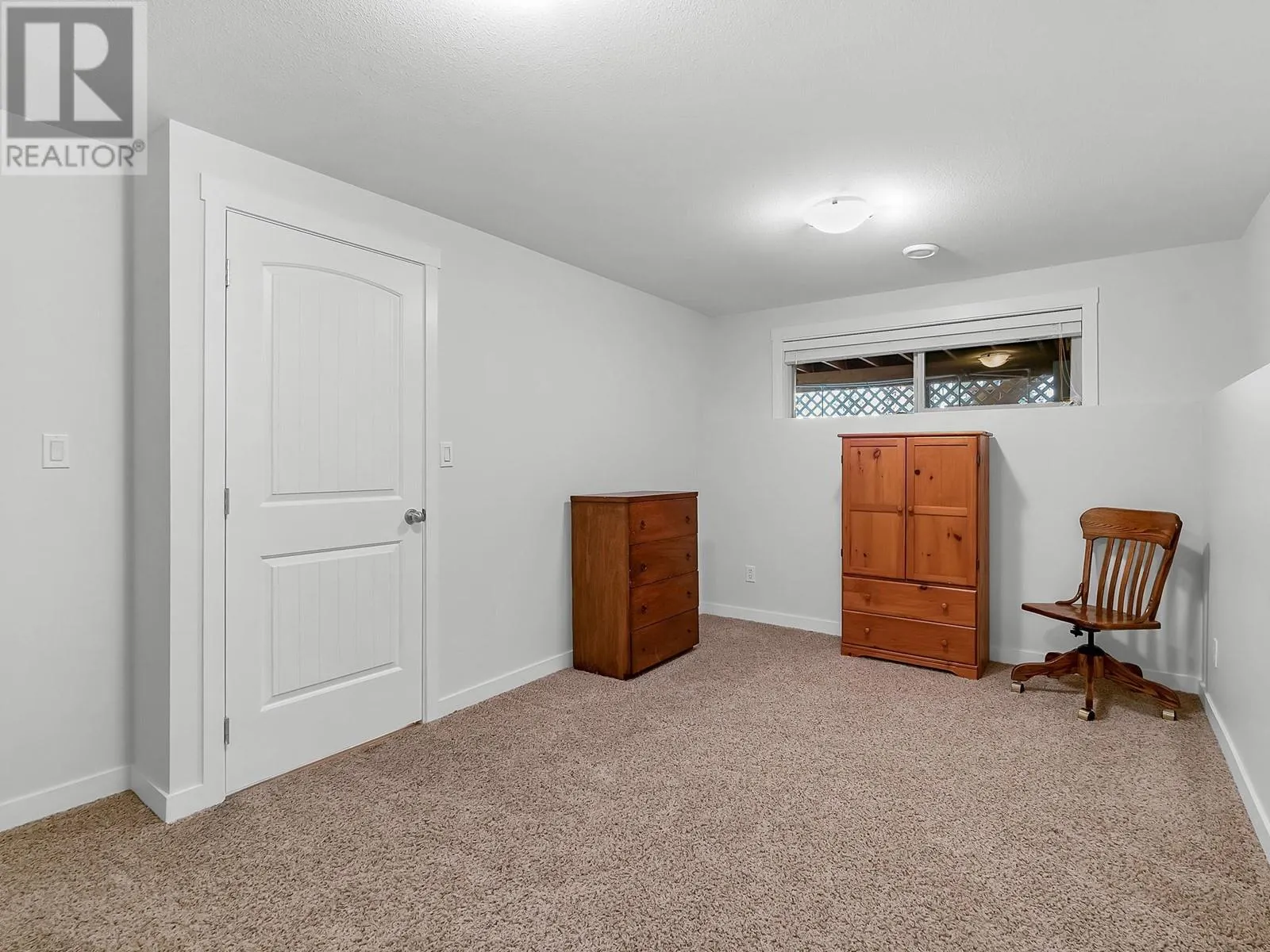 2051 Sunview Drive Unit# 4