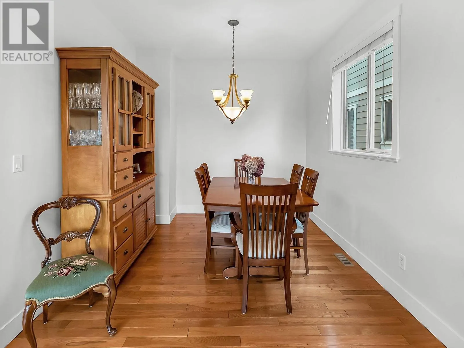 2051 Sunview Drive Unit# 4
